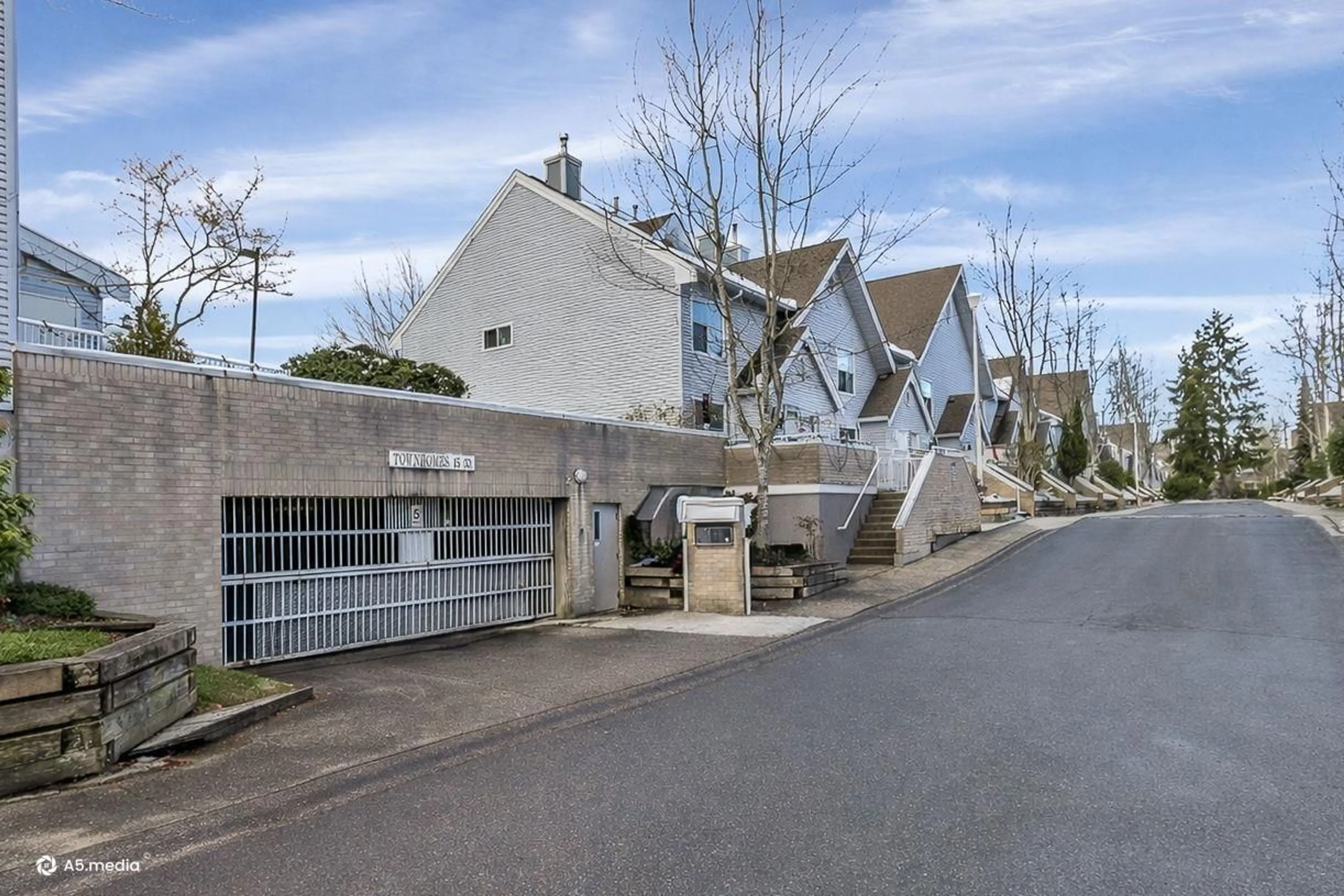 Unknown for 28 - 13713 72A AVENUE, Surrey British Columbia V3W1K2