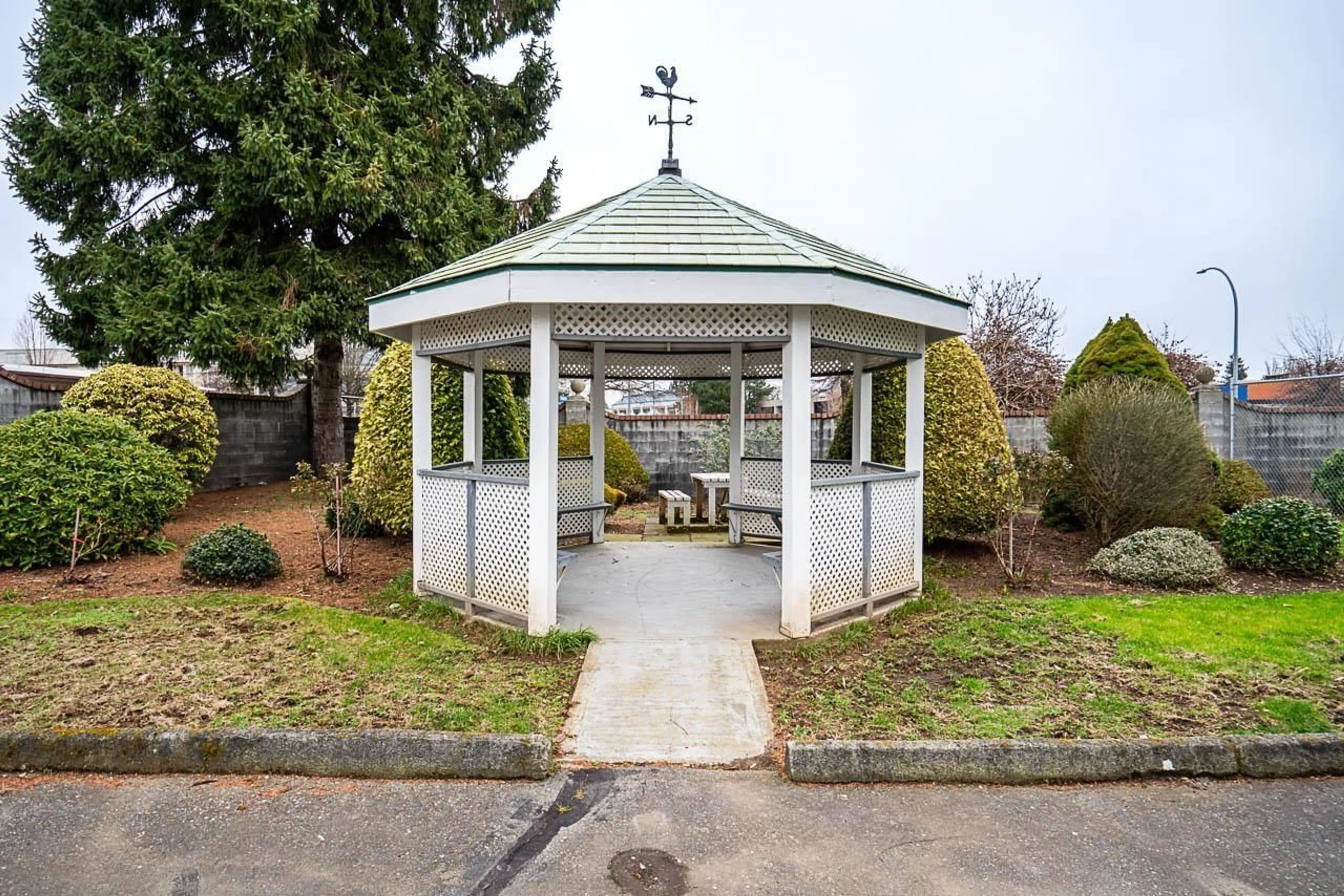 Patio, street for 216 - 31850 UNION AVENUE, Abbotsford British Columbia V2T4V2