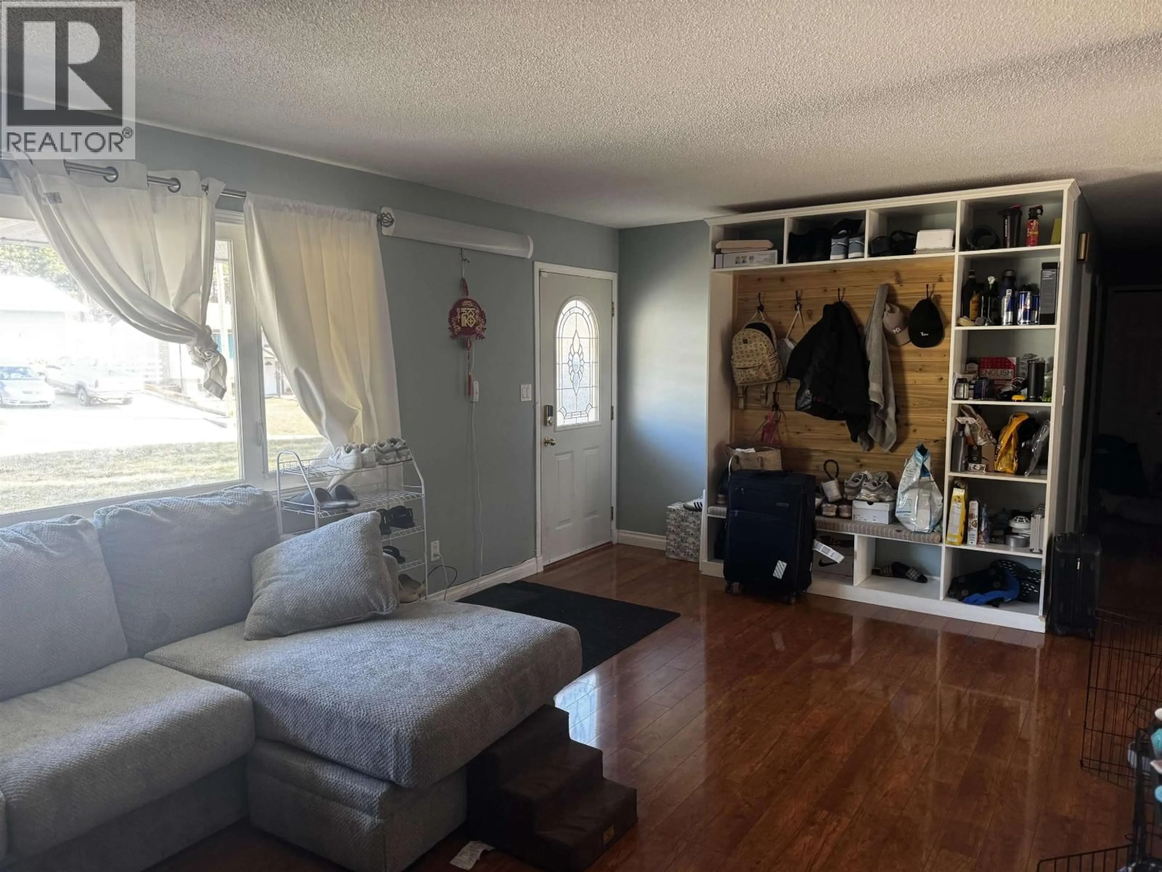 Living room with furniture, unknown for 1235 CLARKE AVENUE, Williams Lake British Columbia V2G2N6