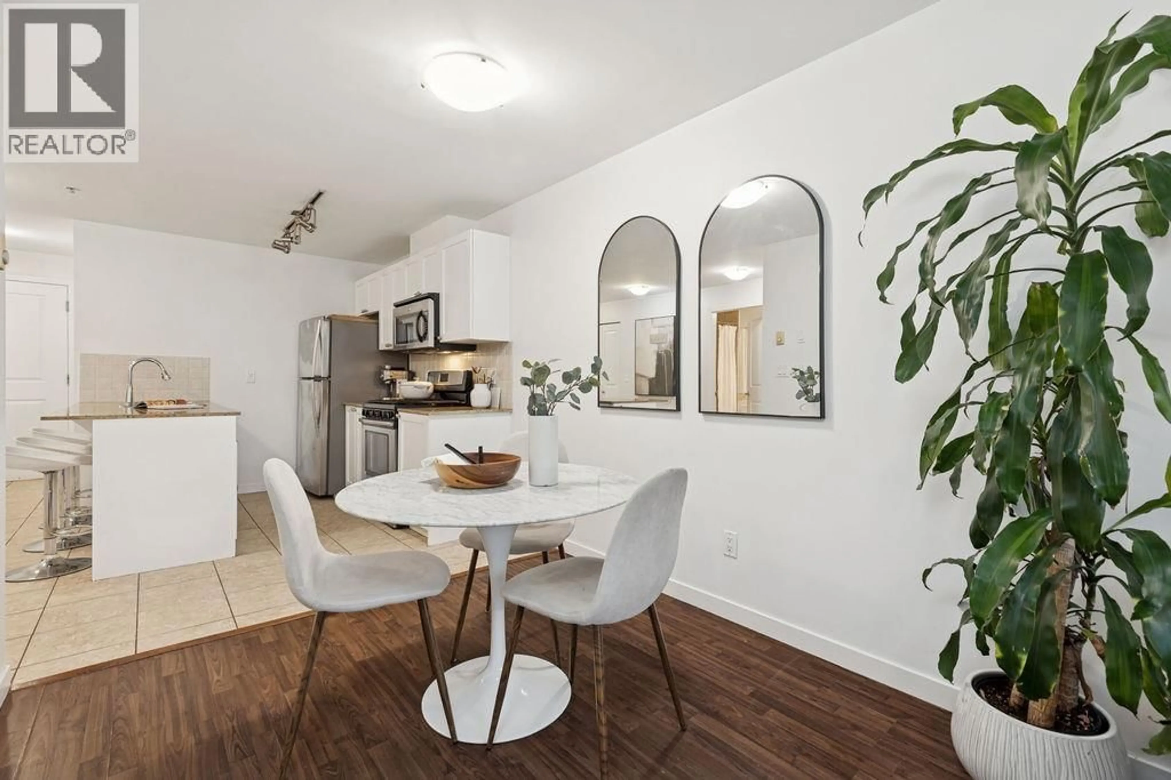 Unknown for 306 - 2636 HASTINGS STREET, Vancouver British Columbia V5K0A4