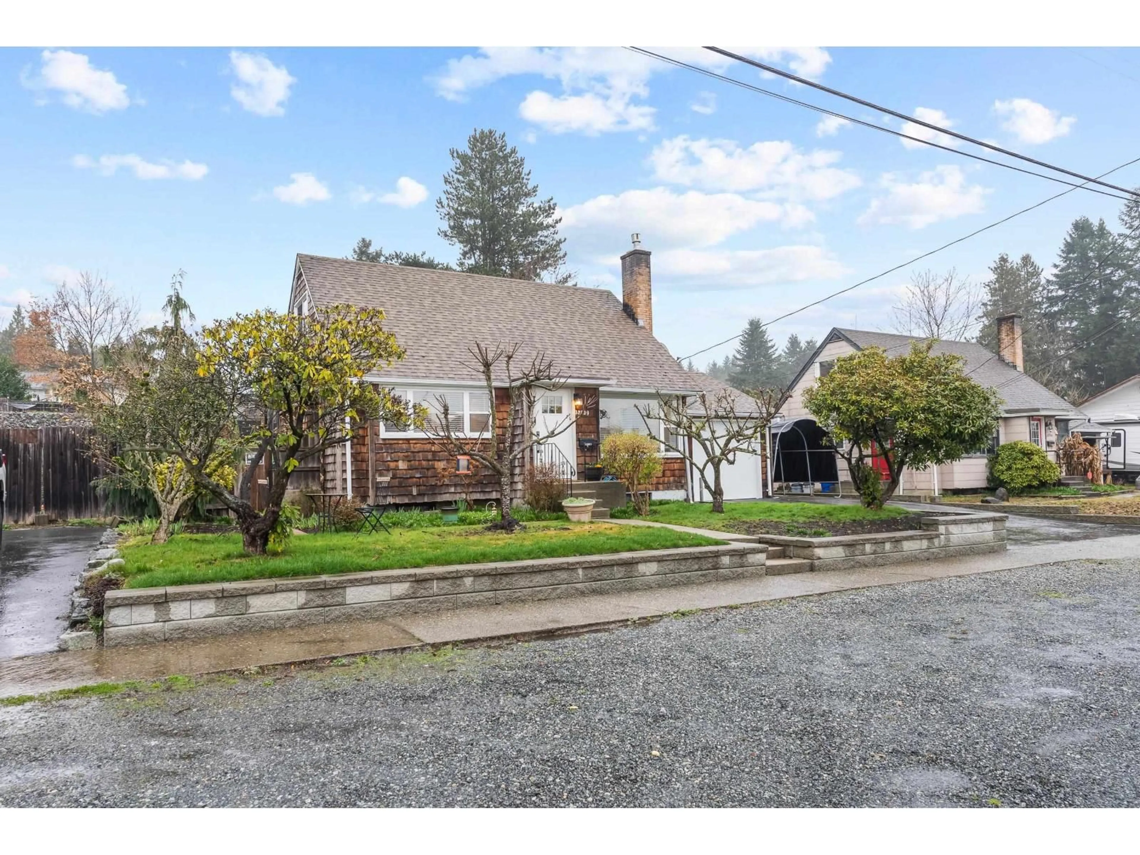 Unknown for 32939 10 AVENUE, Mission British Columbia V2V2K2