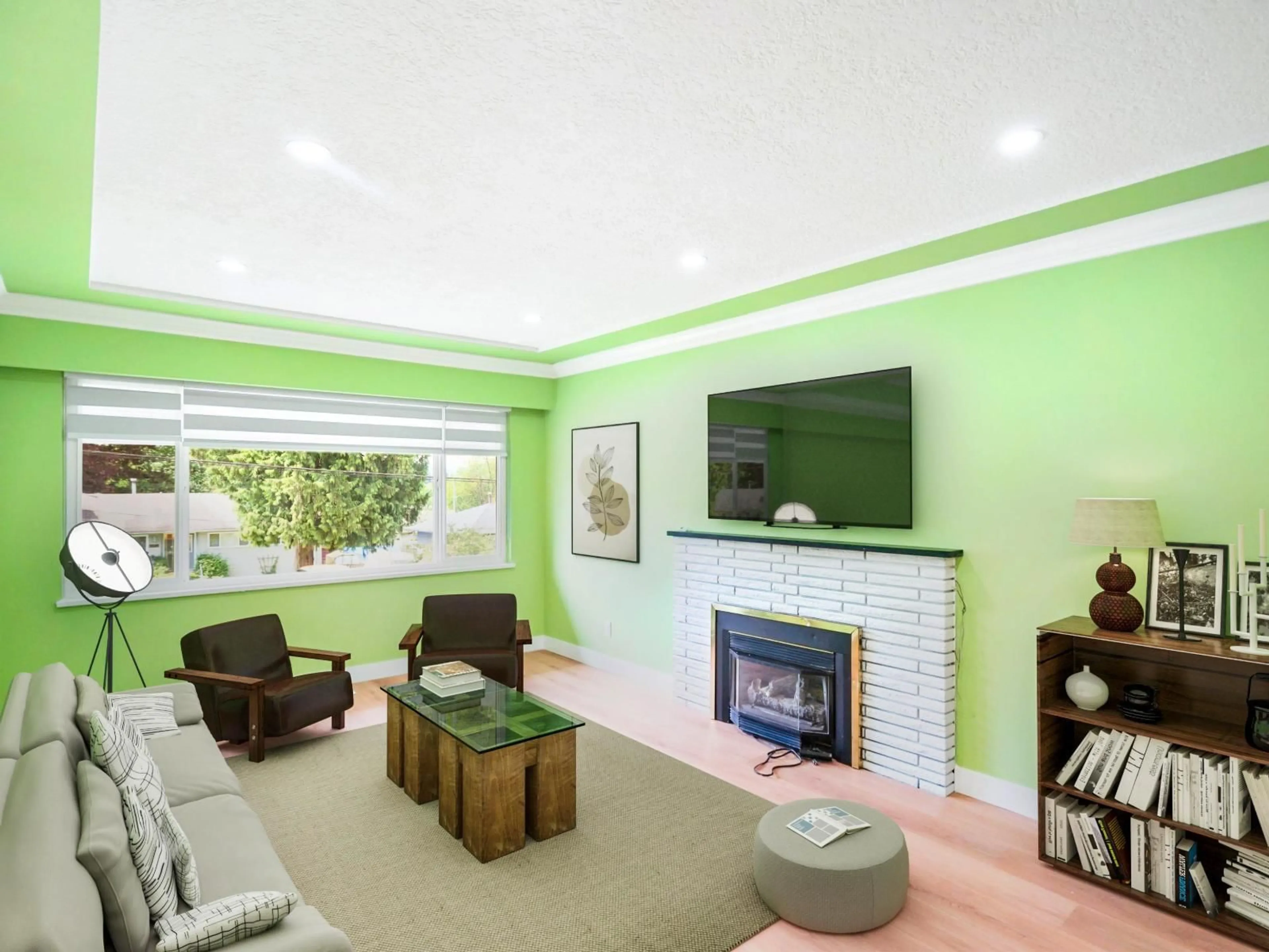 Living room with furniture, unknown for 14935 KEW DRIVE, Surrey British Columbia V3R4Y1