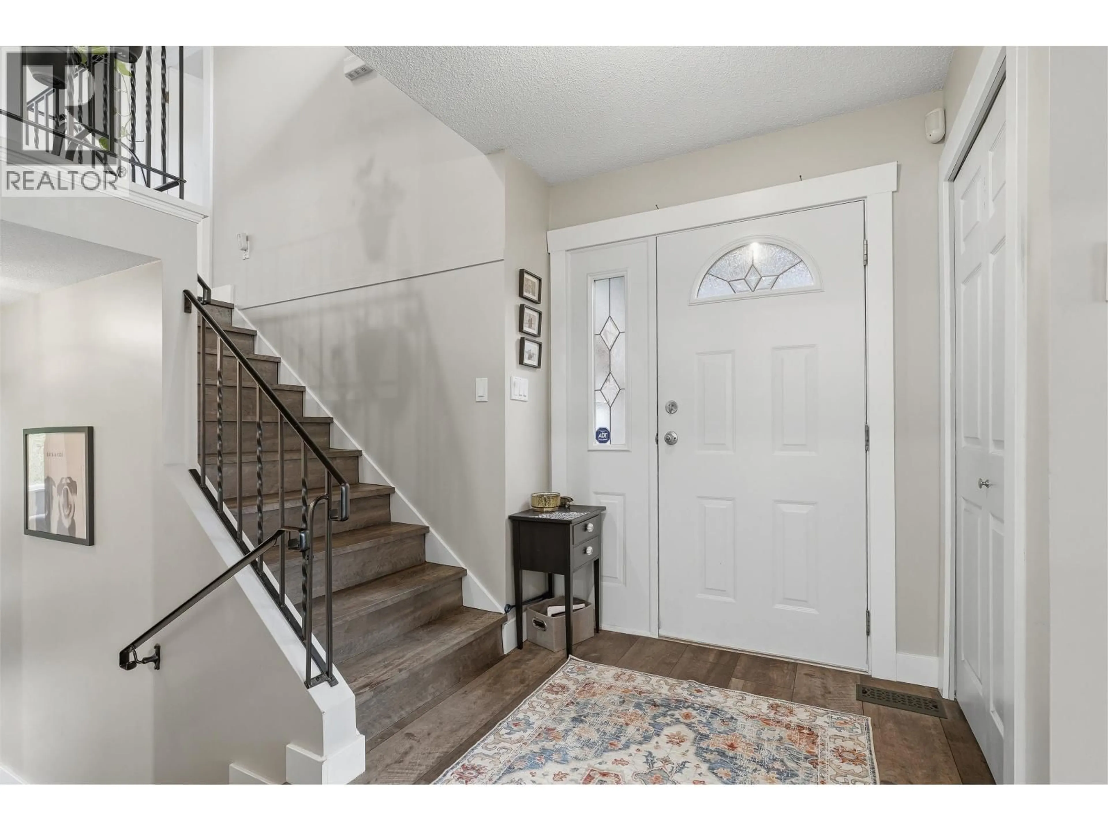 Indoor entryway for 5097 ERIN WAY, Delta British Columbia V4M1K2