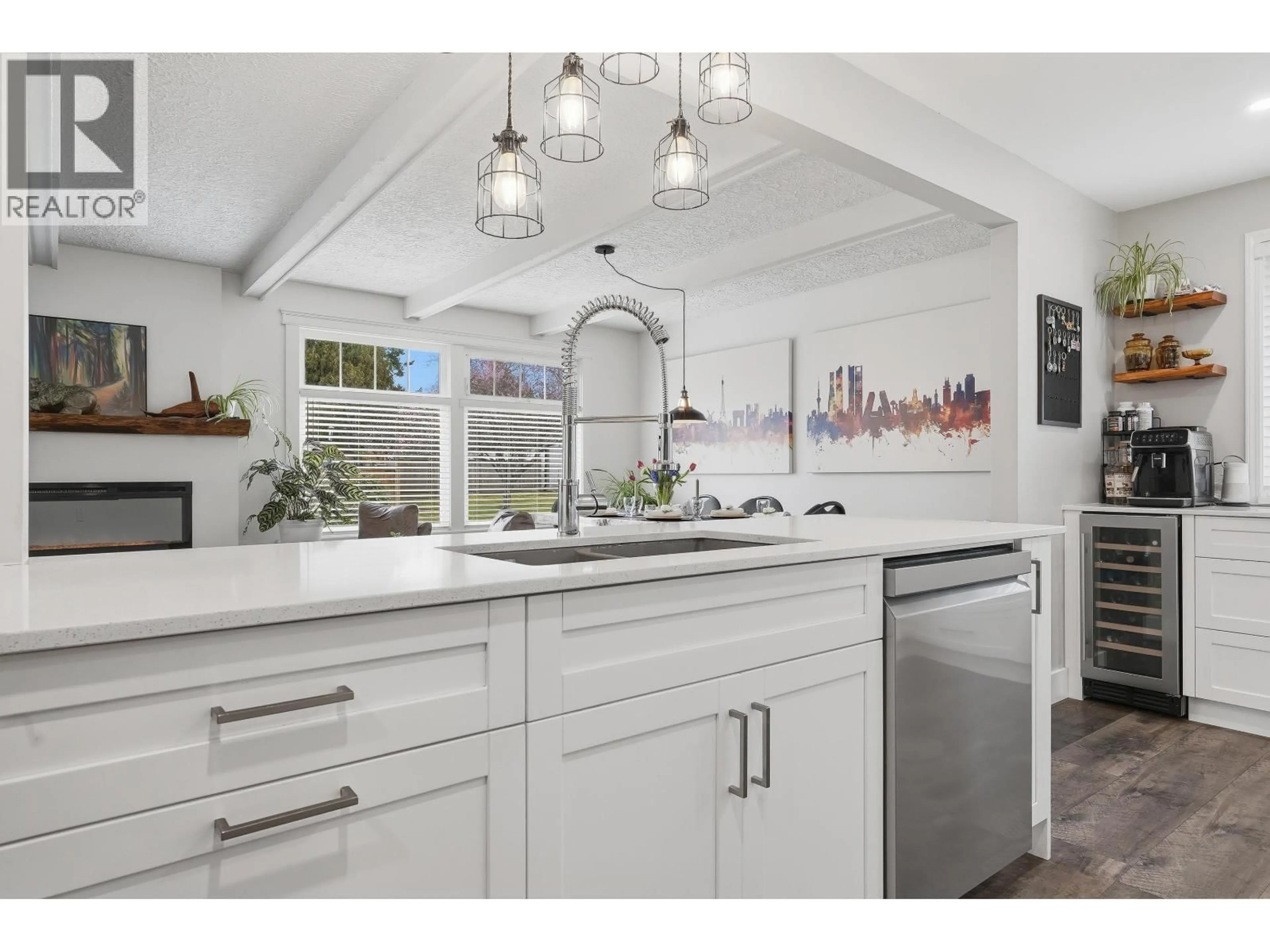 Open concept kitchen, ceramic/tile floor for 5097 ERIN WAY, Delta British Columbia V4M1K2