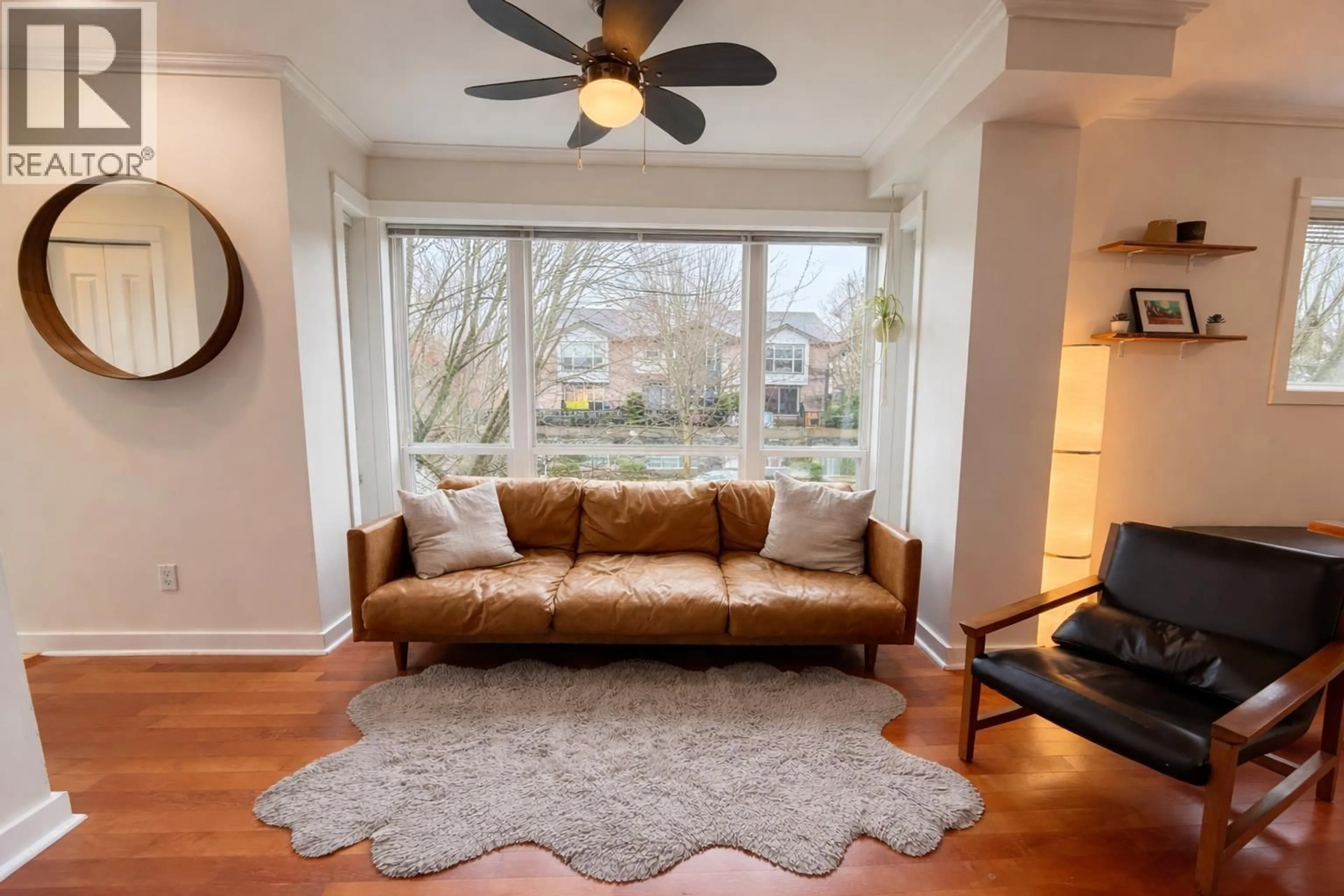 Living room with furniture, unknown for 6 - 1233 MAIN STREET, Squamish British Columbia V8B0P7