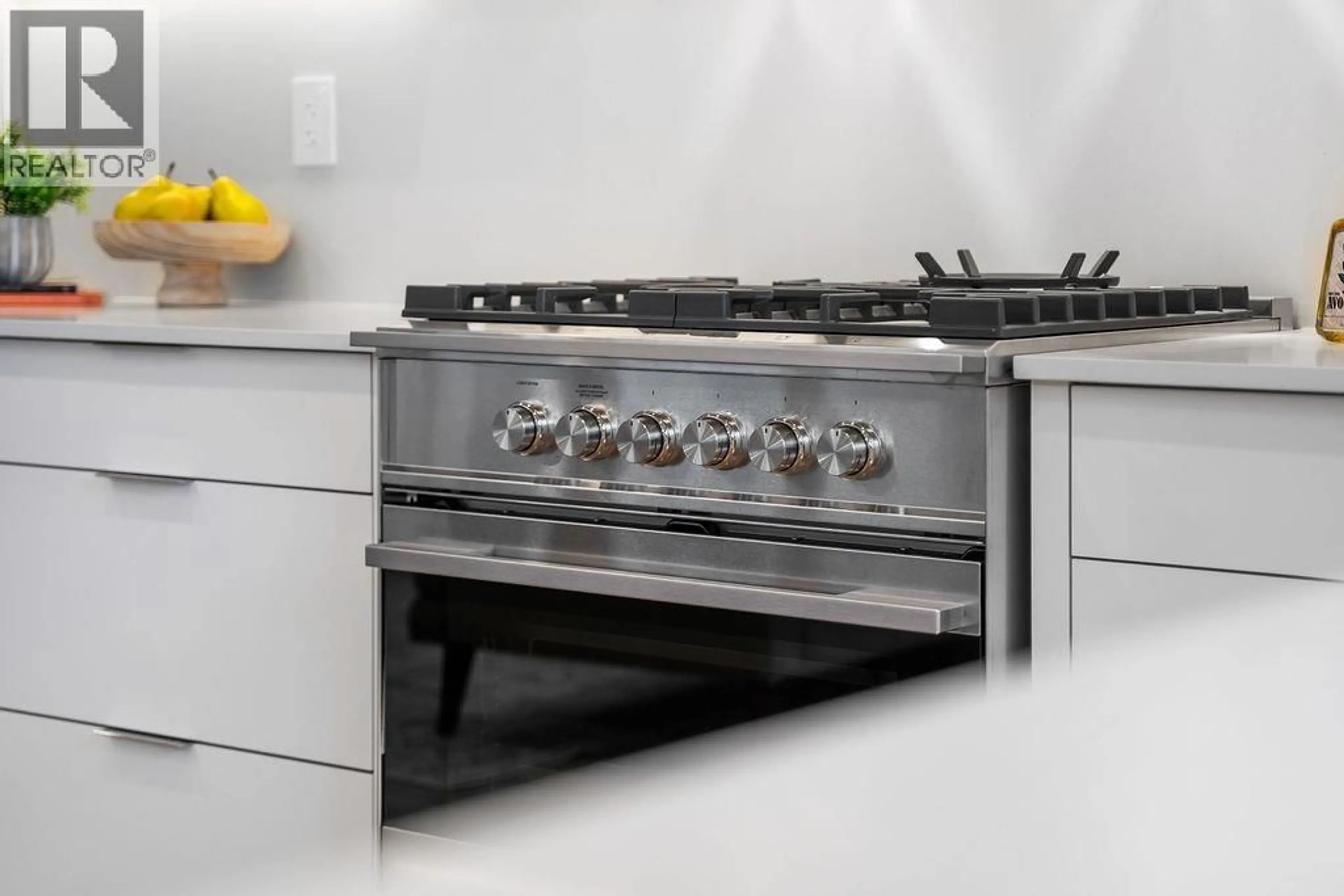 Contemporary kitchen, unknown for 1135 33RD AVENUE, Vancouver British Columbia V6M1A3