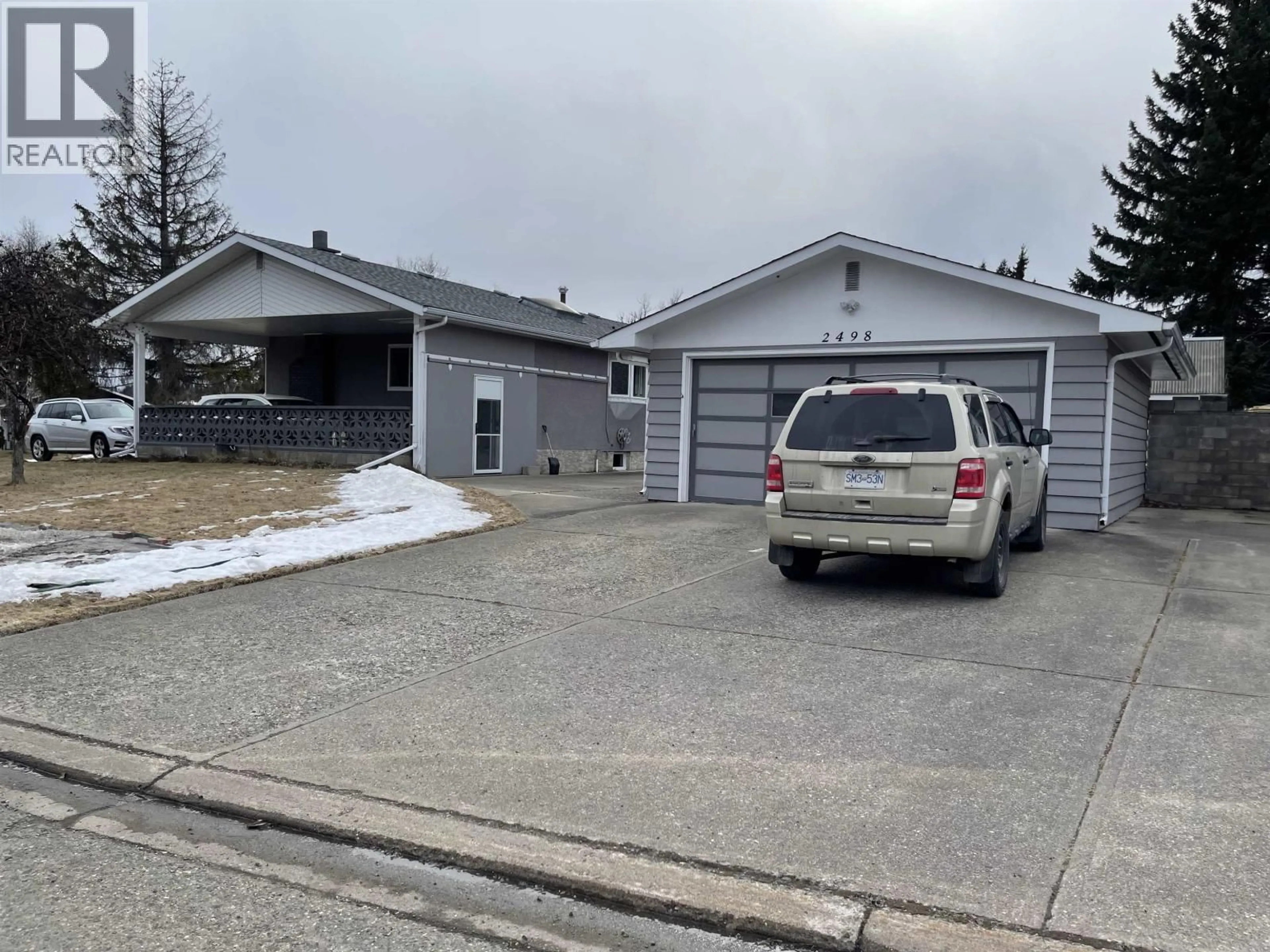 Indoor garage for 2498 DEVONSHIRE CRESCENT, Prince George British Columbia V2N1C8