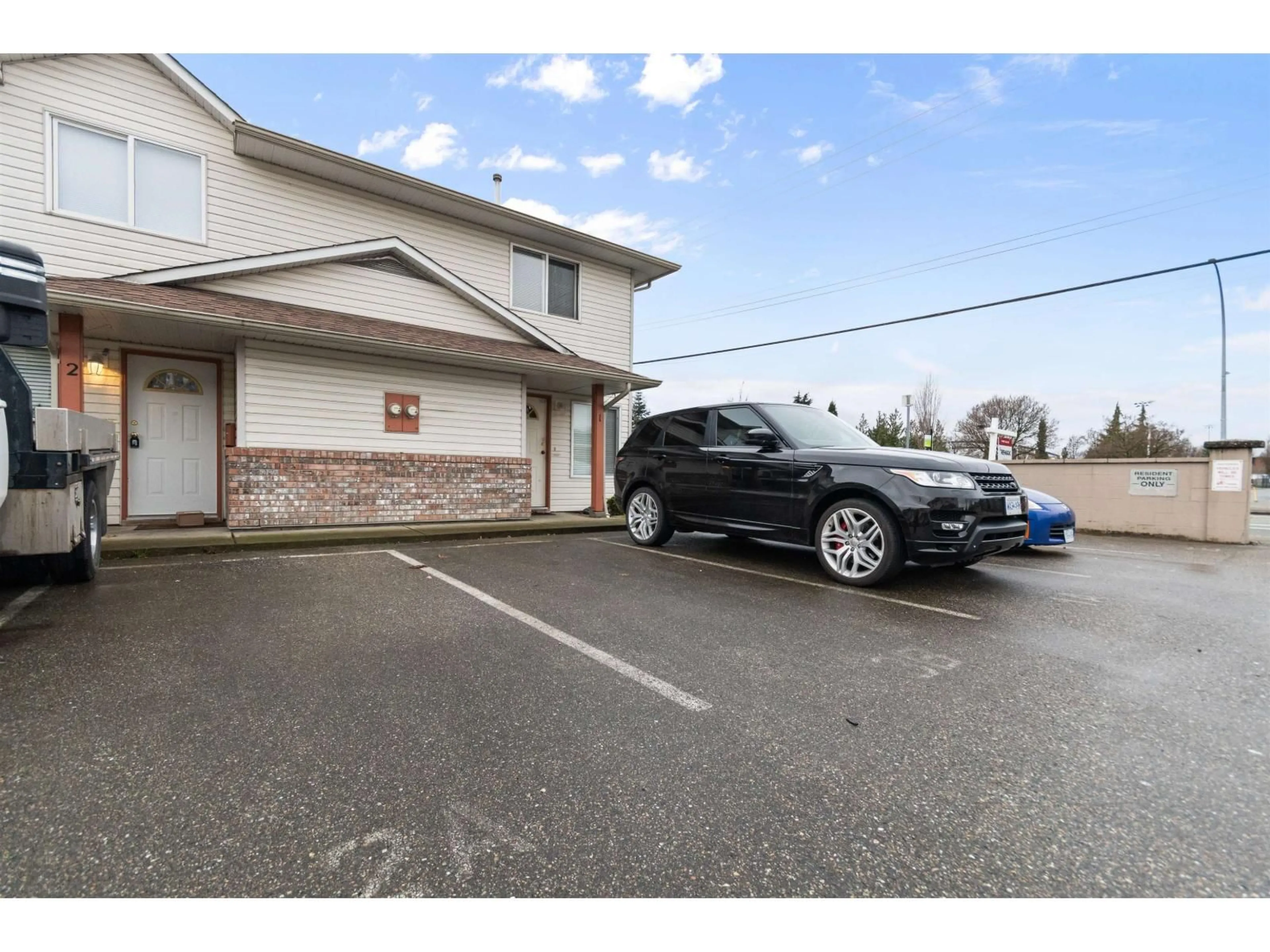 Parking for 1 - 9206 CORBOULD STREET, Chilliwack British Columbia V2P4A5