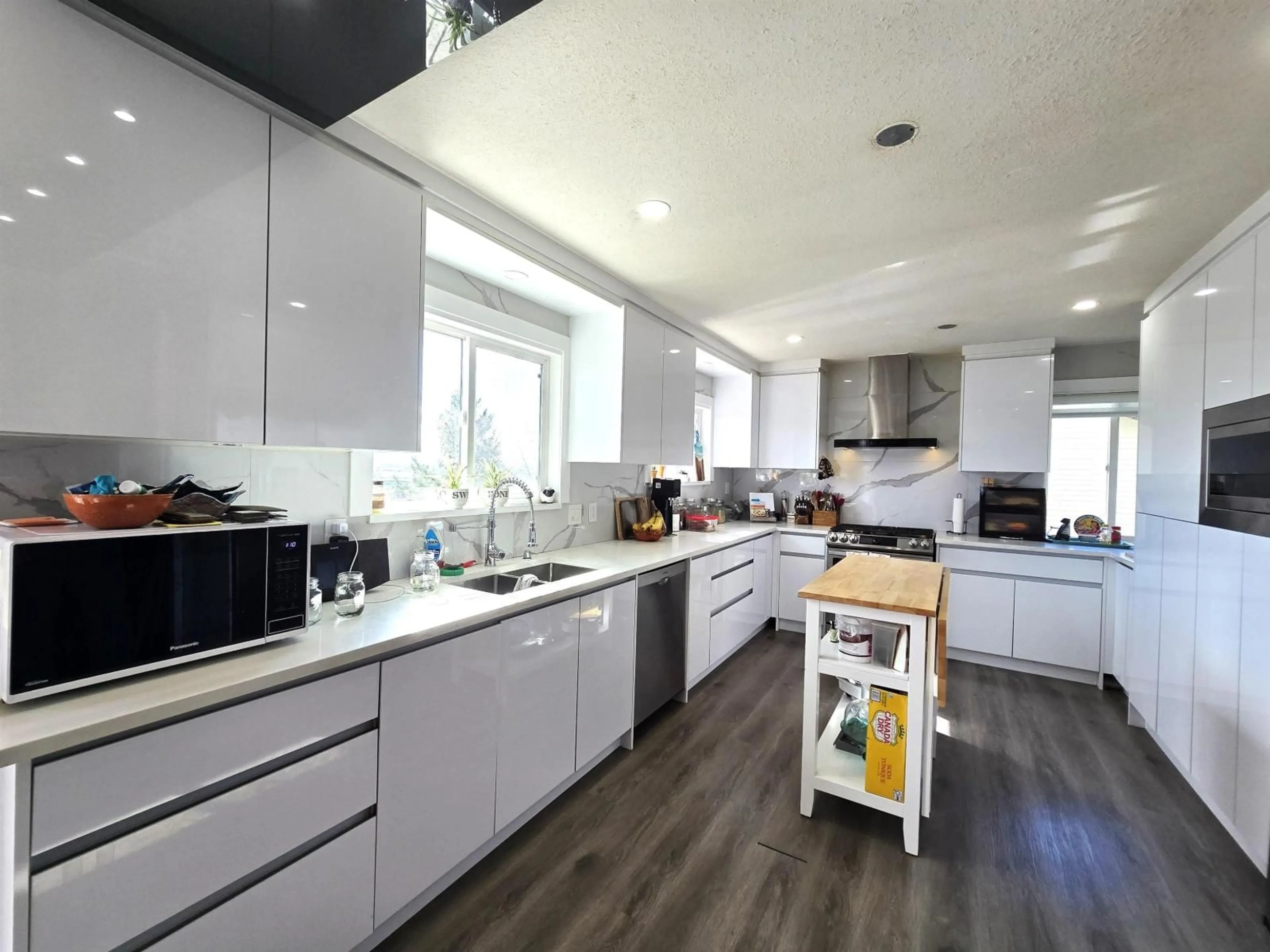 Open concept kitchen, unknown for 35361 ROCKWELL DRIVE, Abbotsford British Columbia V3G2C9