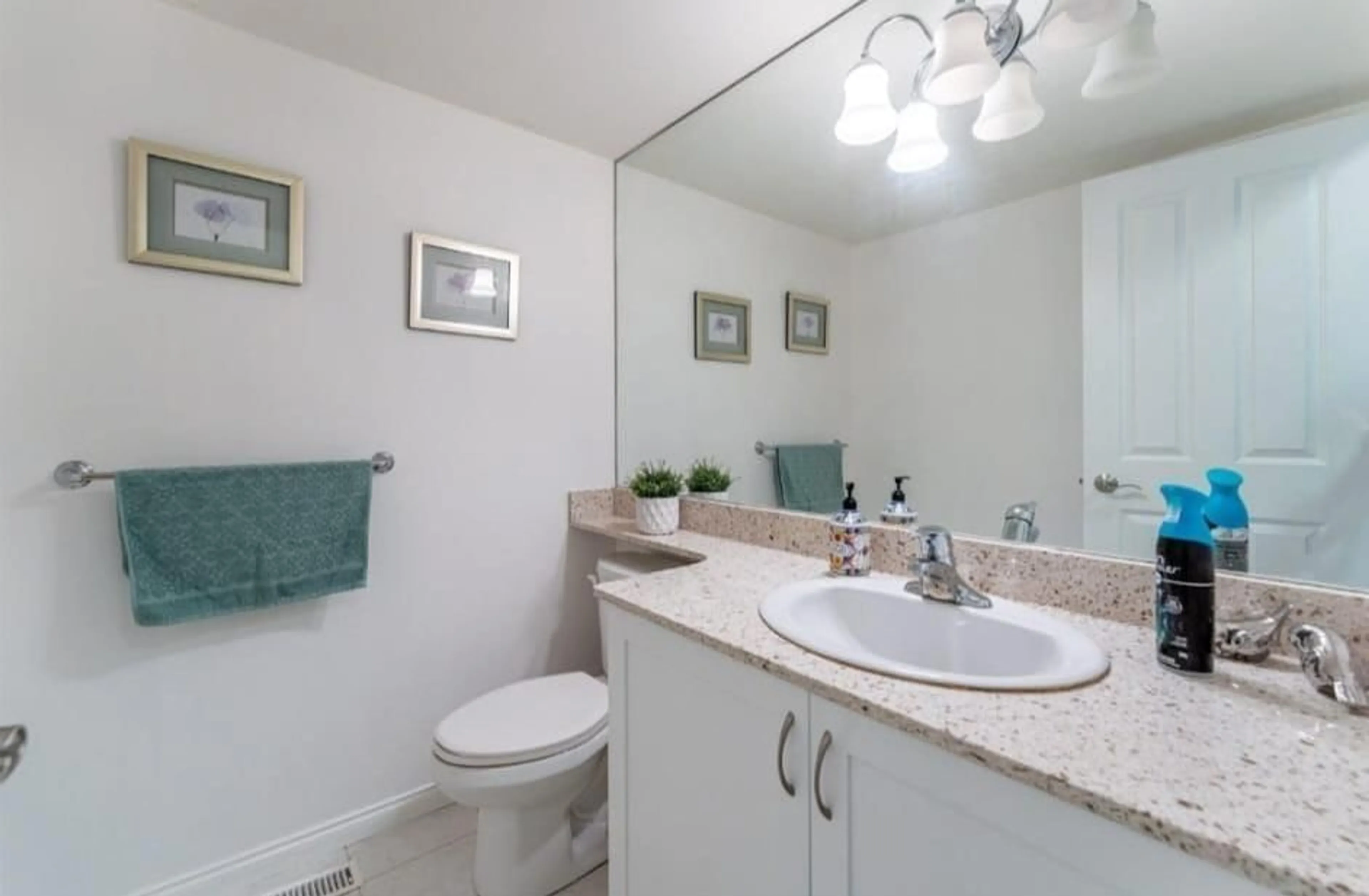 Standard bathroom, unknown for 146 - 12040 68 AVENUE, Surrey British Columbia V3W1P5