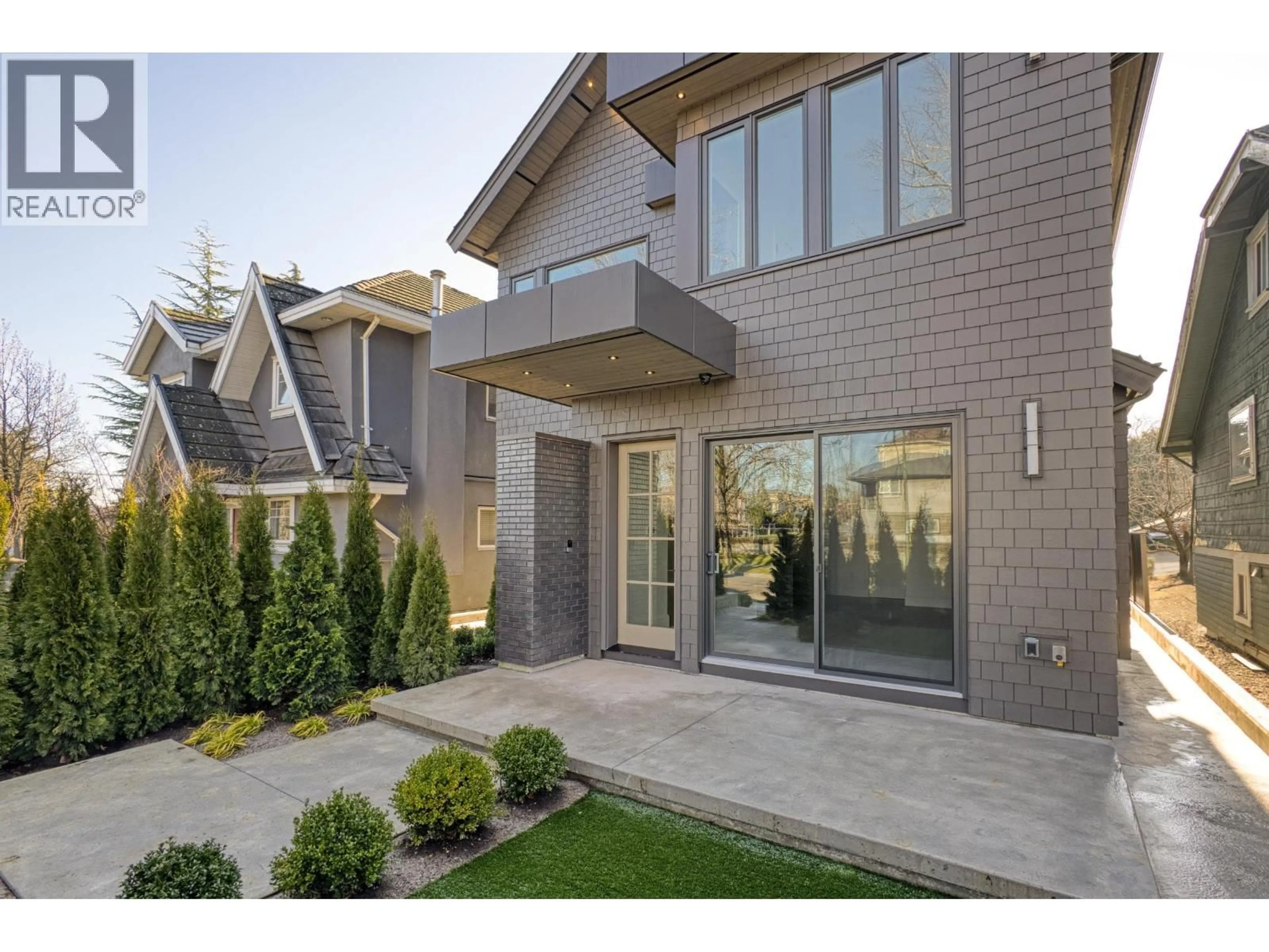 Home with brick exterior material, street for 2380 5TH AVENUE, Vancouver British Columbia V5N1N1