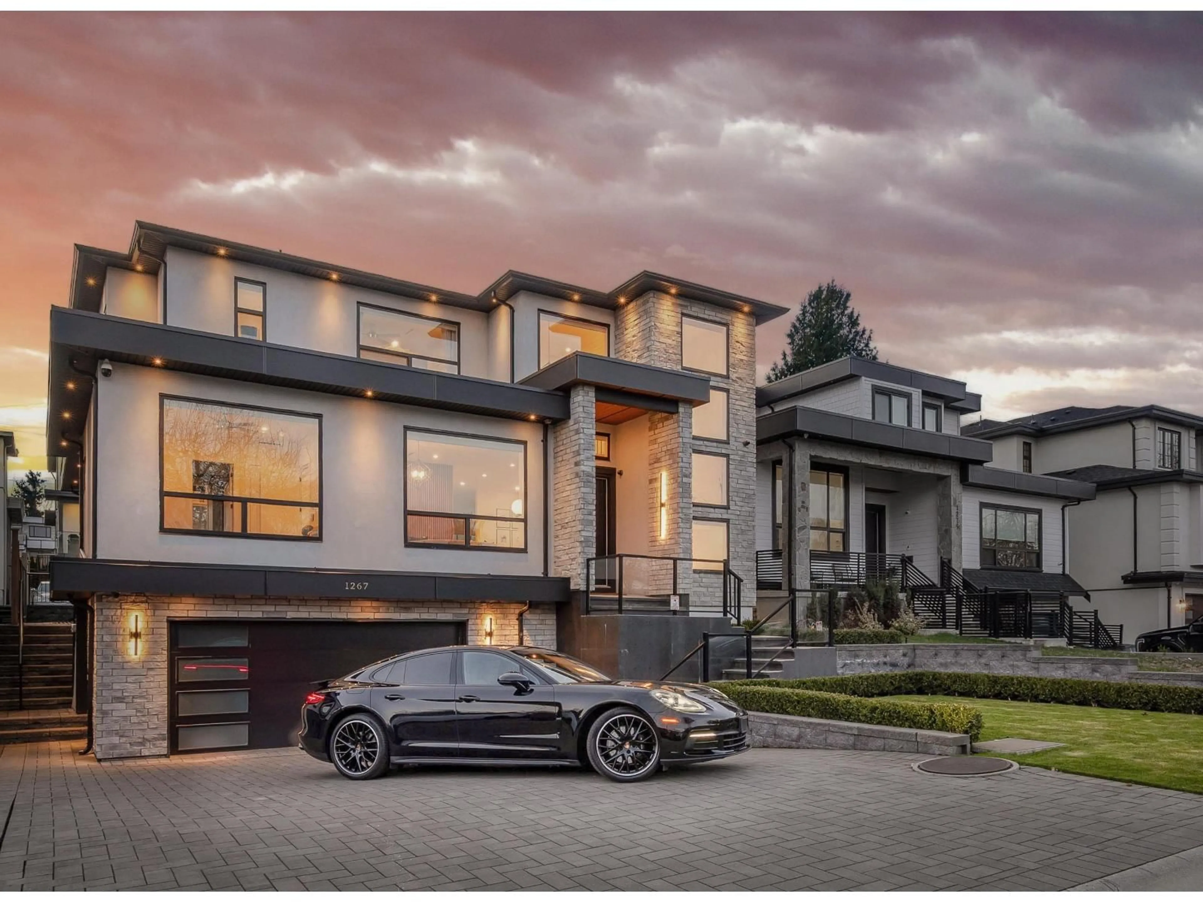 Home with brick exterior material, street for 1267 160A STREET, Surrey British Columbia V4A7T7