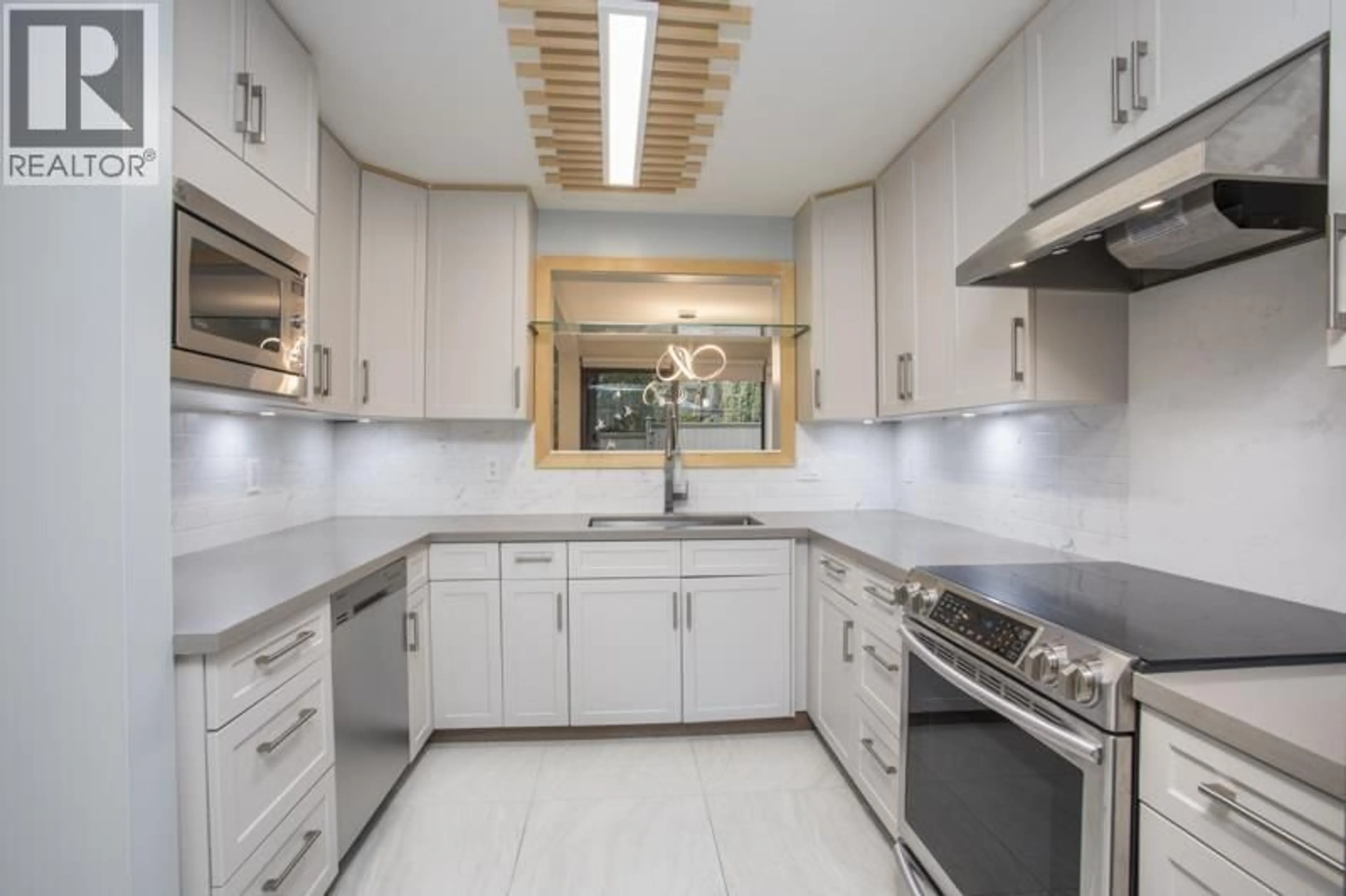 Unknown for 48 - 3851 BLUNDELL ROAD, Richmond British Columbia V7C4P7