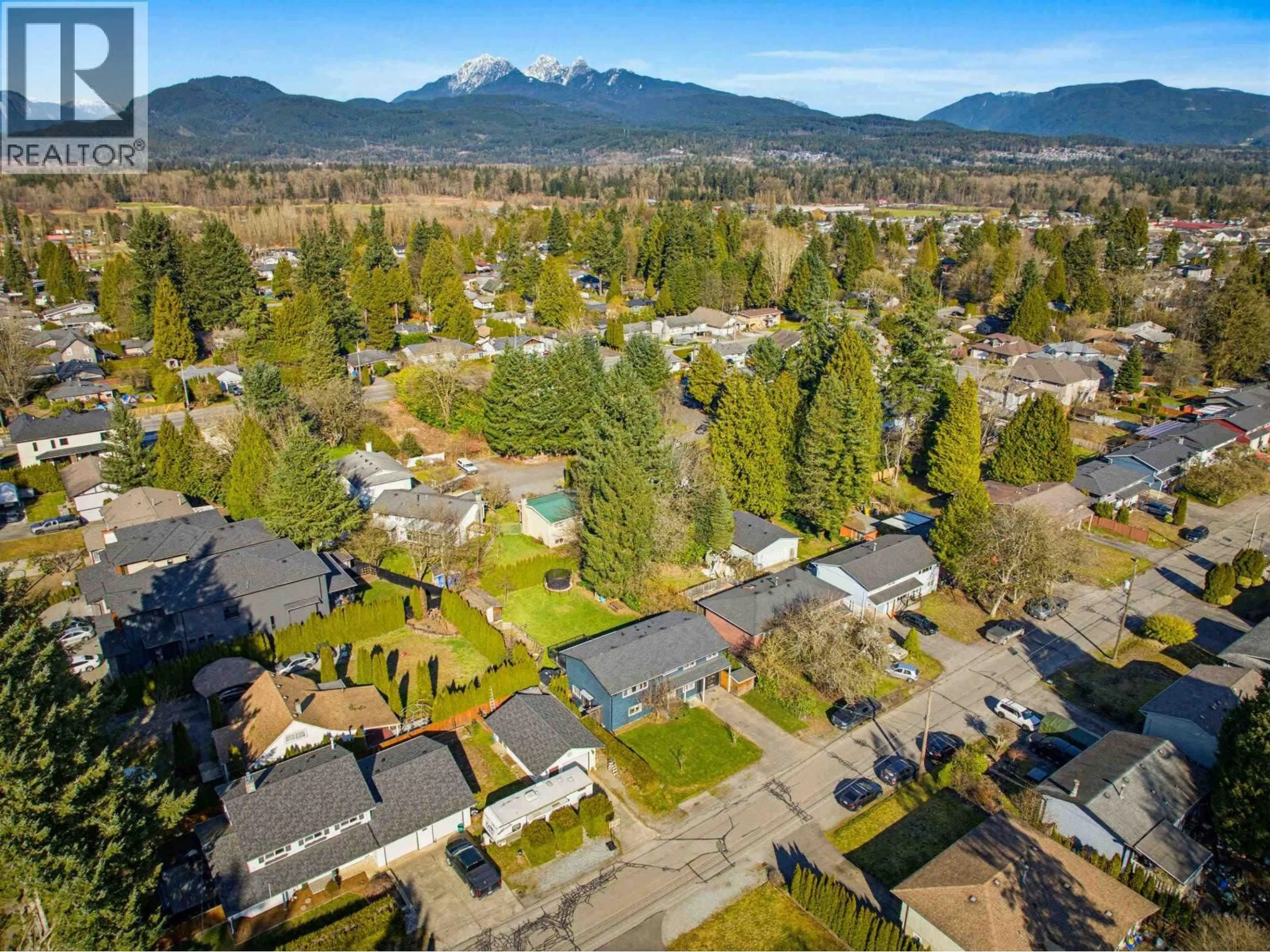 A pic from outside/outdoor area/front of a property/back of a property/a pic from drone, mountain view for 21635 123 AVENUE, Maple Ridge British Columbia V2X4C4