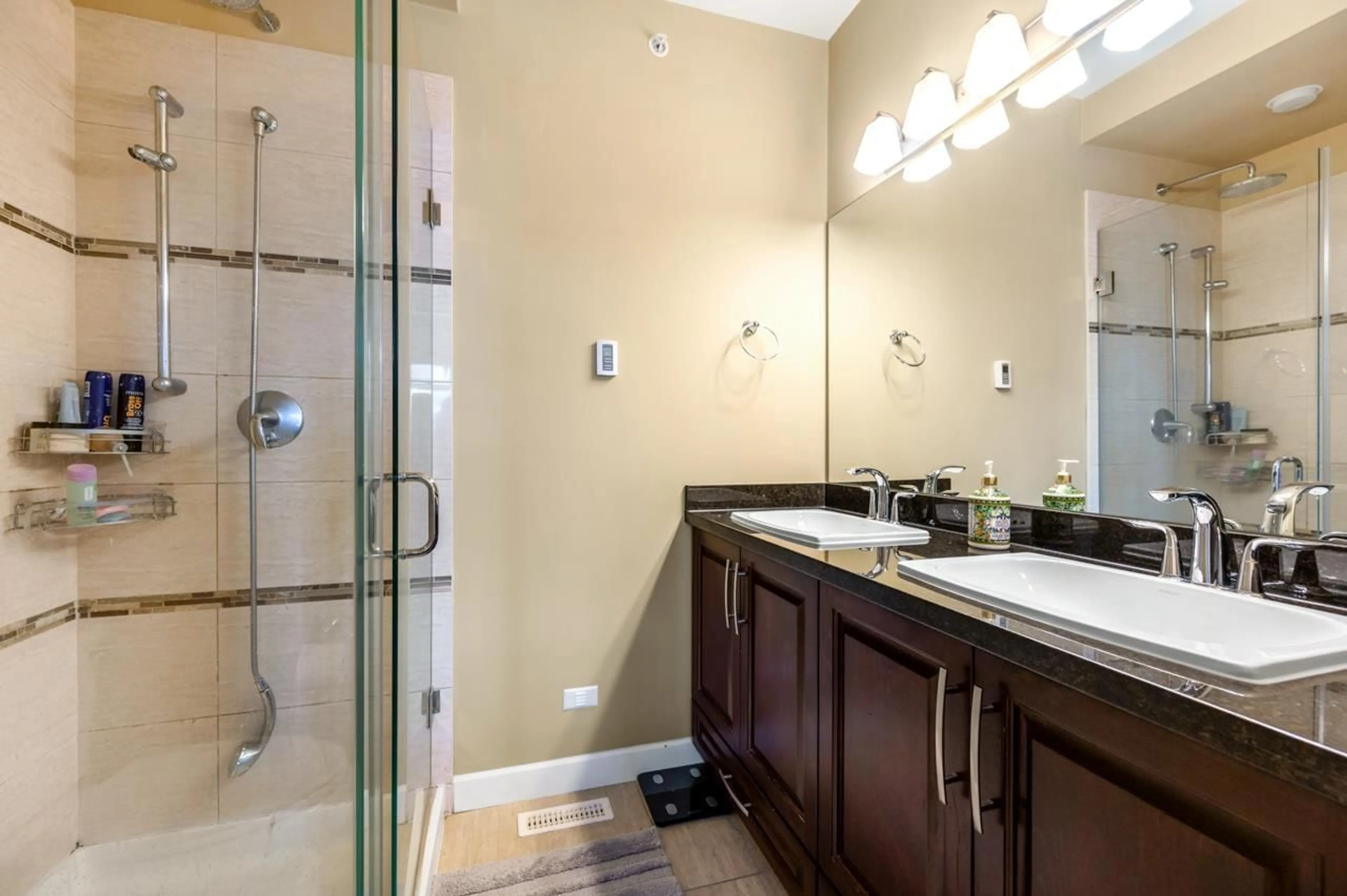 Standard bathroom, ceramic/tile floor for 43 - 8068 207 STREET, Langley British Columbia V2Y0M9
