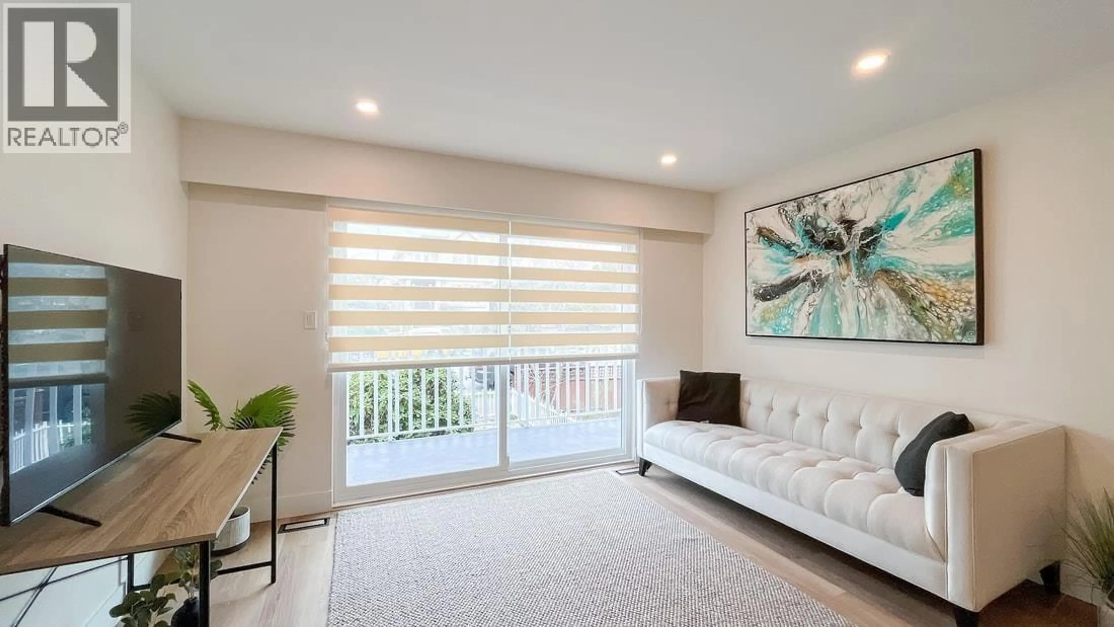 Living room with furniture, unknown for 320 57TH AVENUE, Vancouver British Columbia V5X1S7