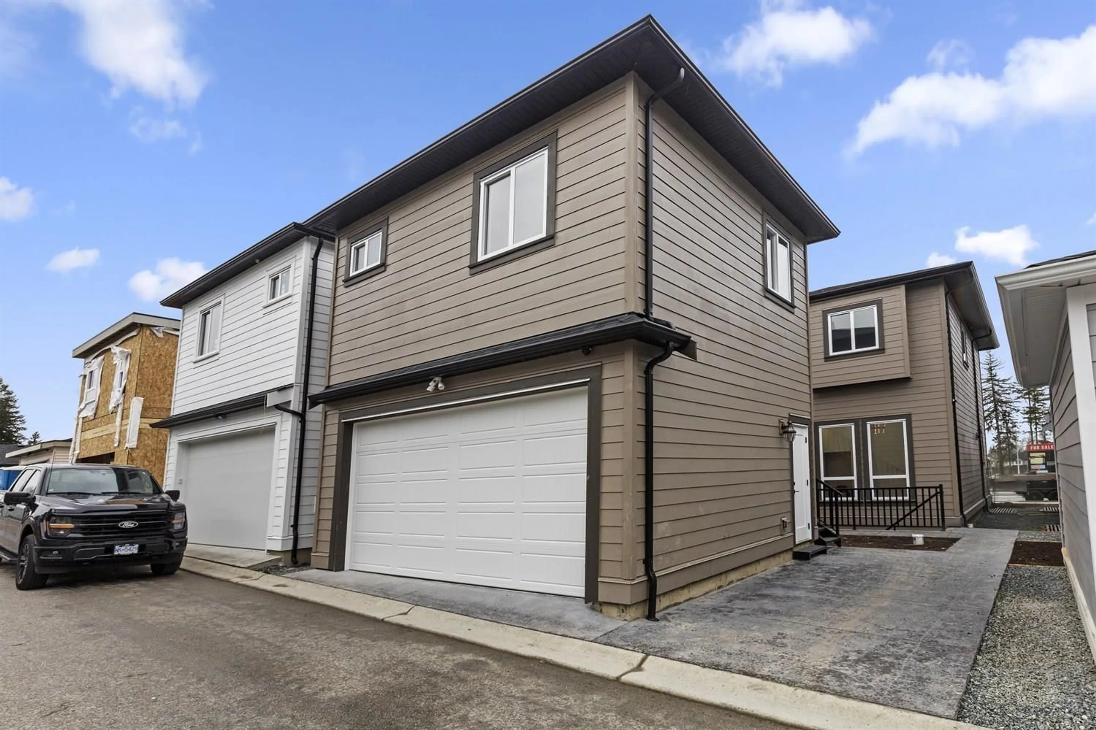 Unknown for 20540 76 AVENUE, Langley British Columbia V2Y1V5