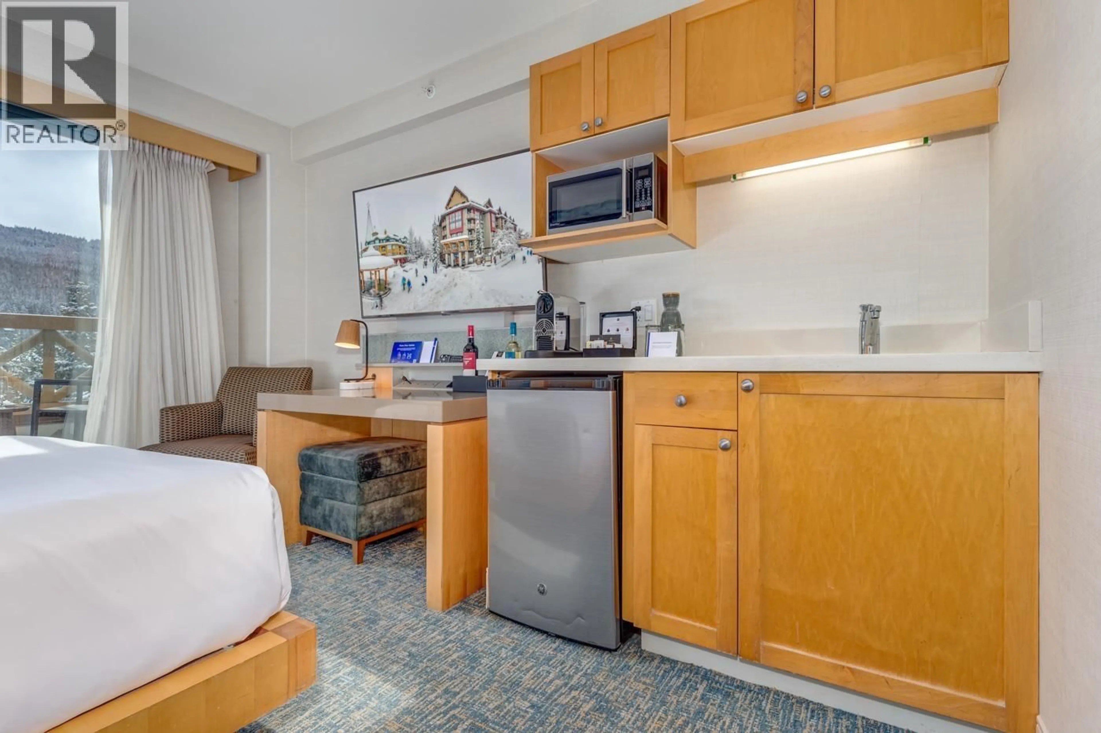 Standard kitchen, unknown for 1611 - 4308 MAIN STREET, Whistler British Columbia V8E1A9