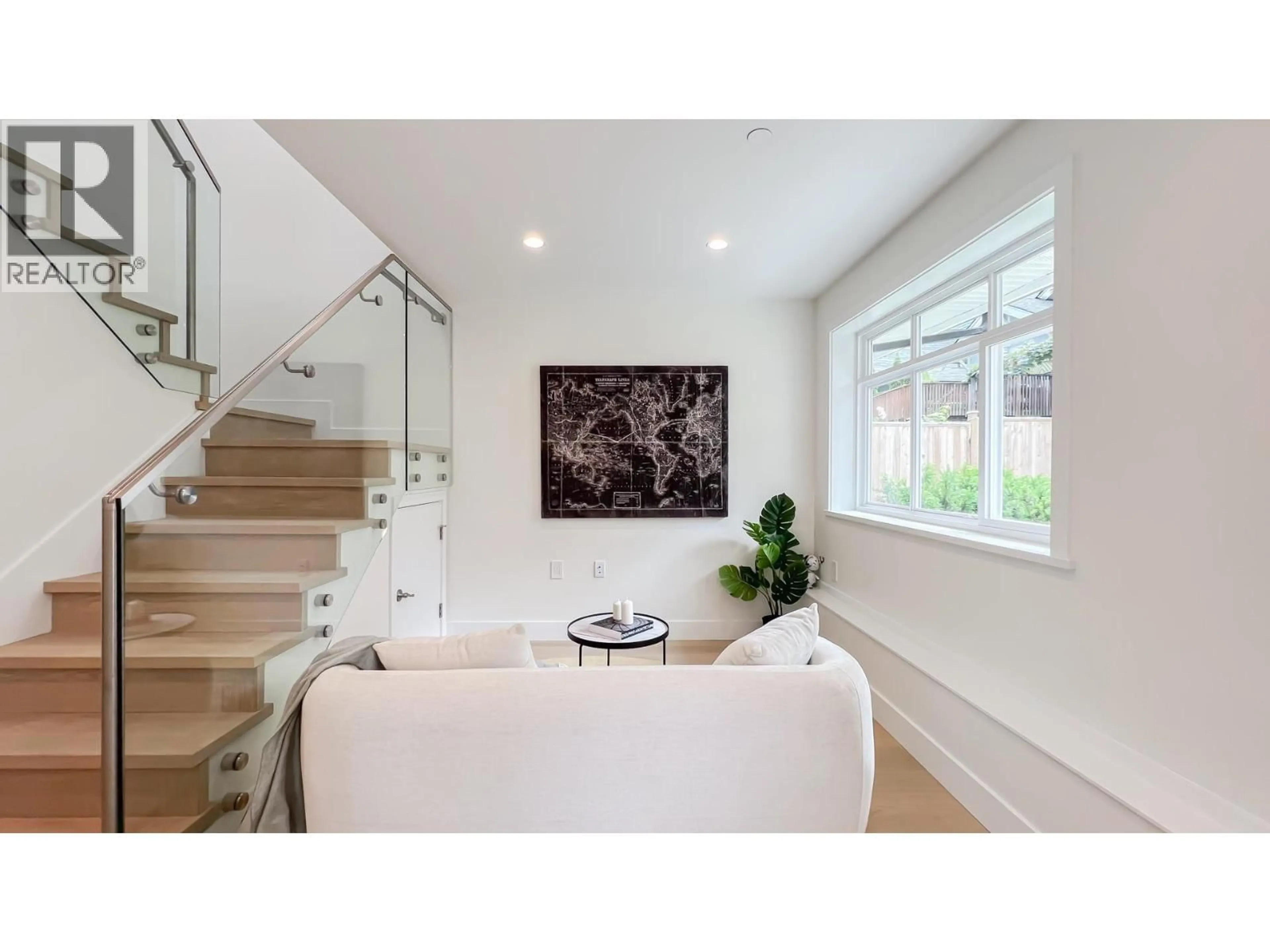 Unknown for 1155 KEEFER STREET, Vancouver British Columbia V6A1Z2