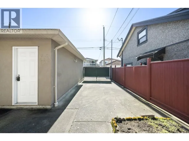 266 55TH AVENUE, Vancouver 4