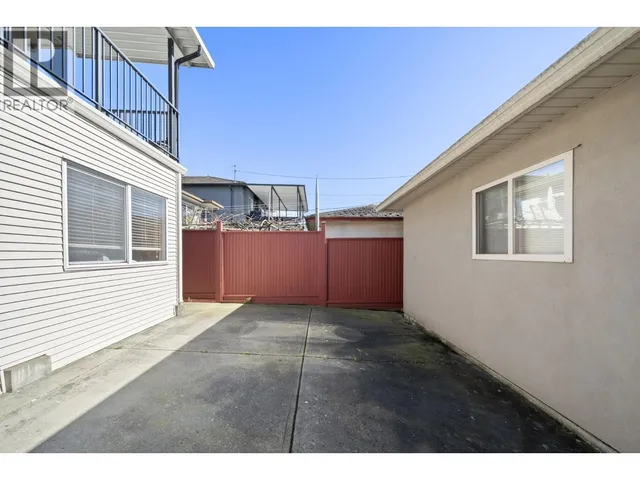 266 55TH AVENUE, Vancouver 5