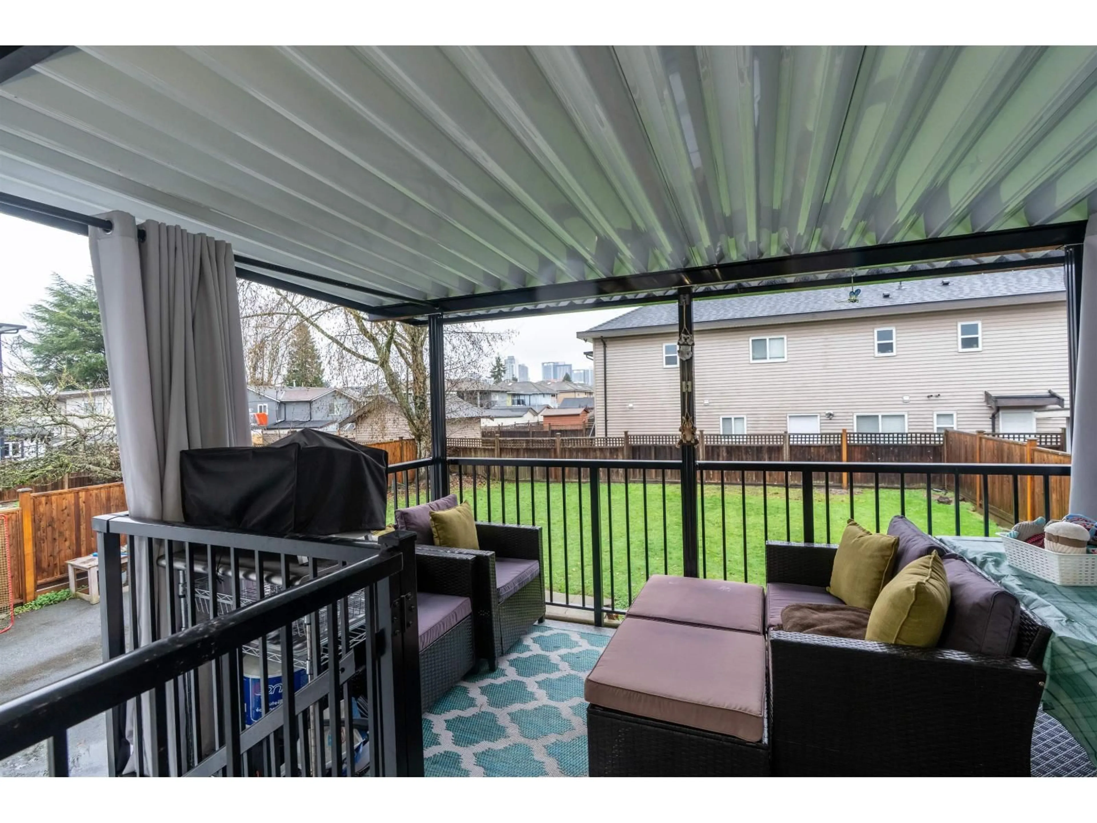 Patio, street for 13933 90A AVENUE, Surrey British Columbia V3V6Z7