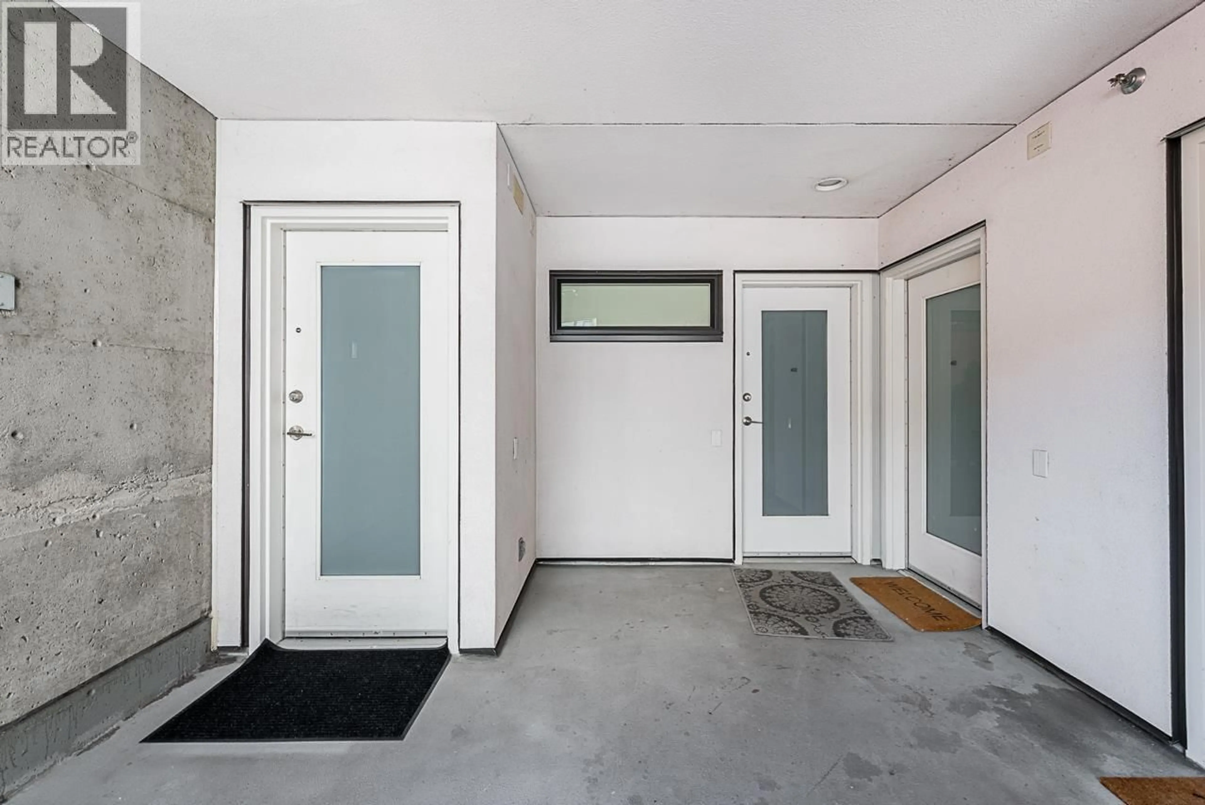 Indoor entryway for 401 - 370 CARRALL STREET, Vancouver British Columbia V6B2J3