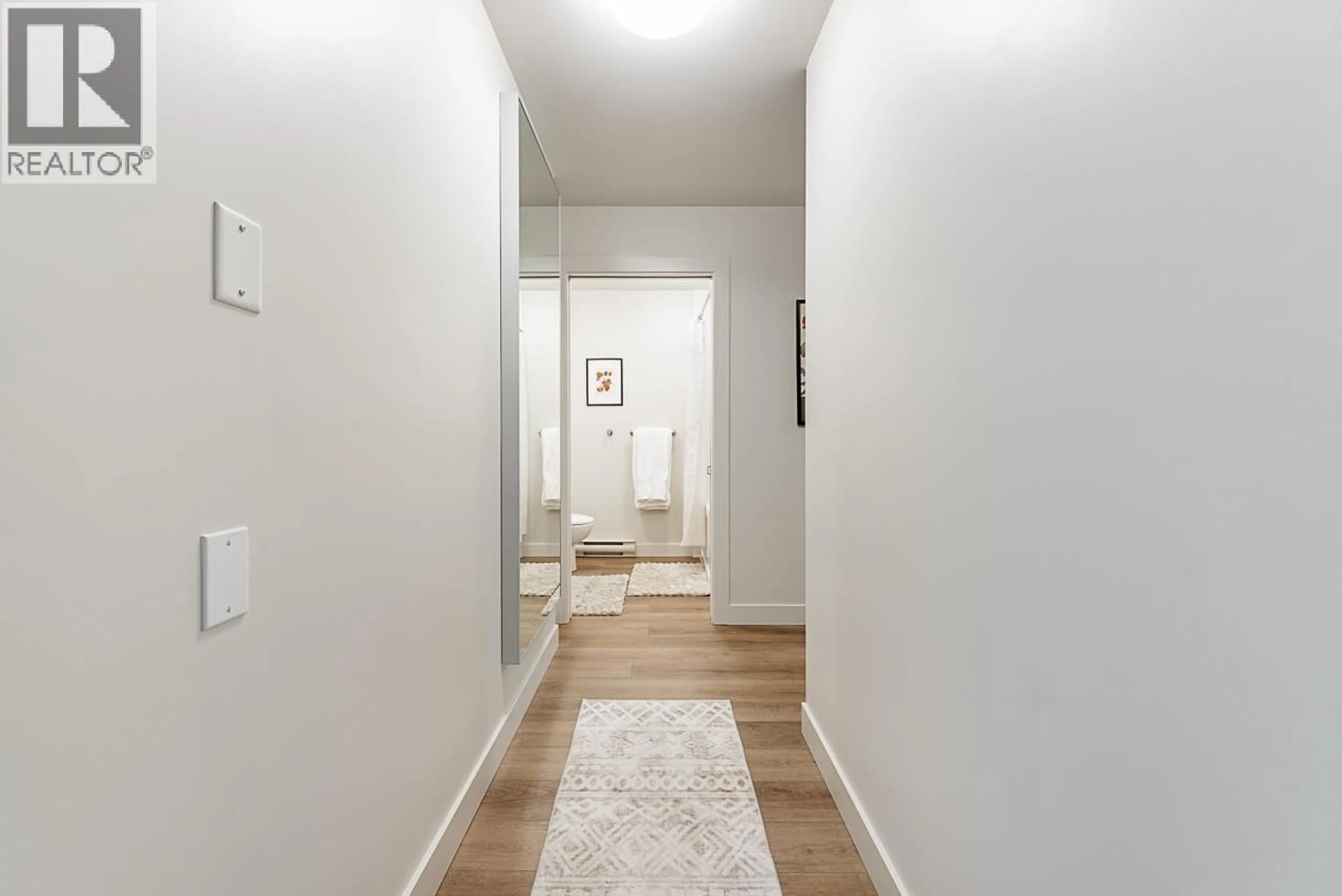 Indoor foyer for 401 - 370 CARRALL STREET, Vancouver British Columbia V6B2J3