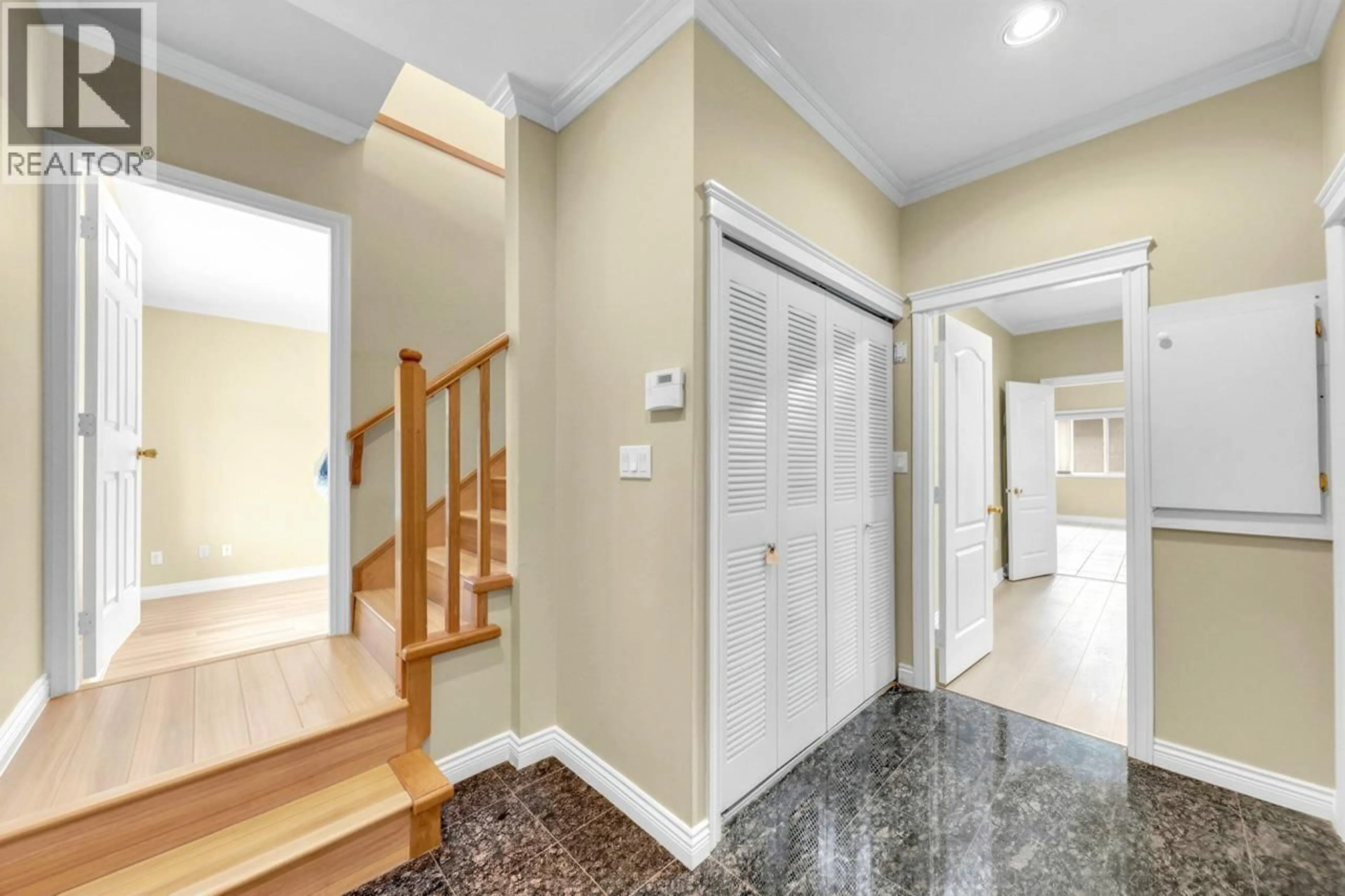 Unknown for 6698 UNION STREET, Burnaby British Columbia V5B1X1