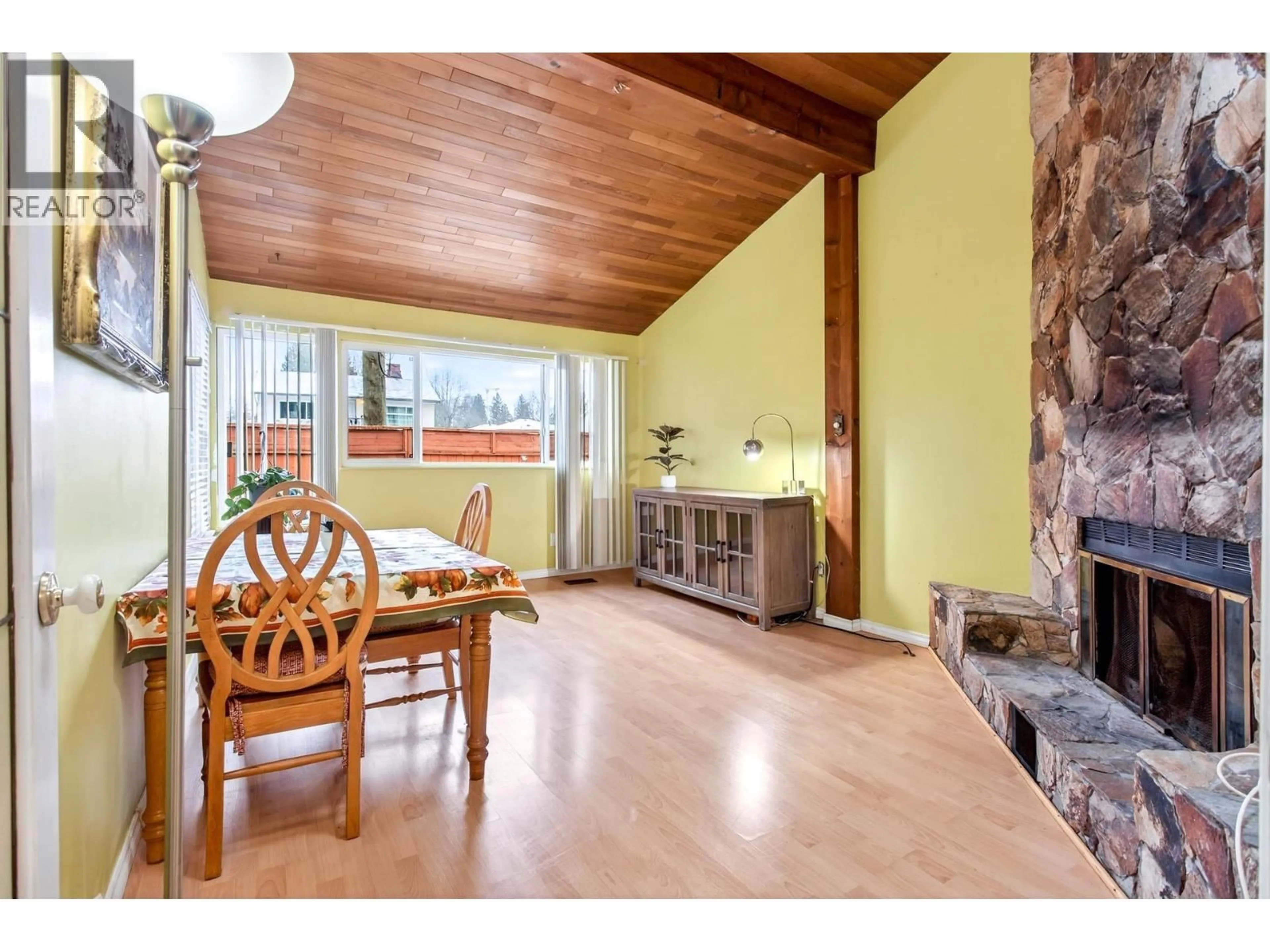 Living room with furniture, wood/laminate floor for 3005 ALDERBROOK PLACE, Coquitlam British Columbia V3C4B5