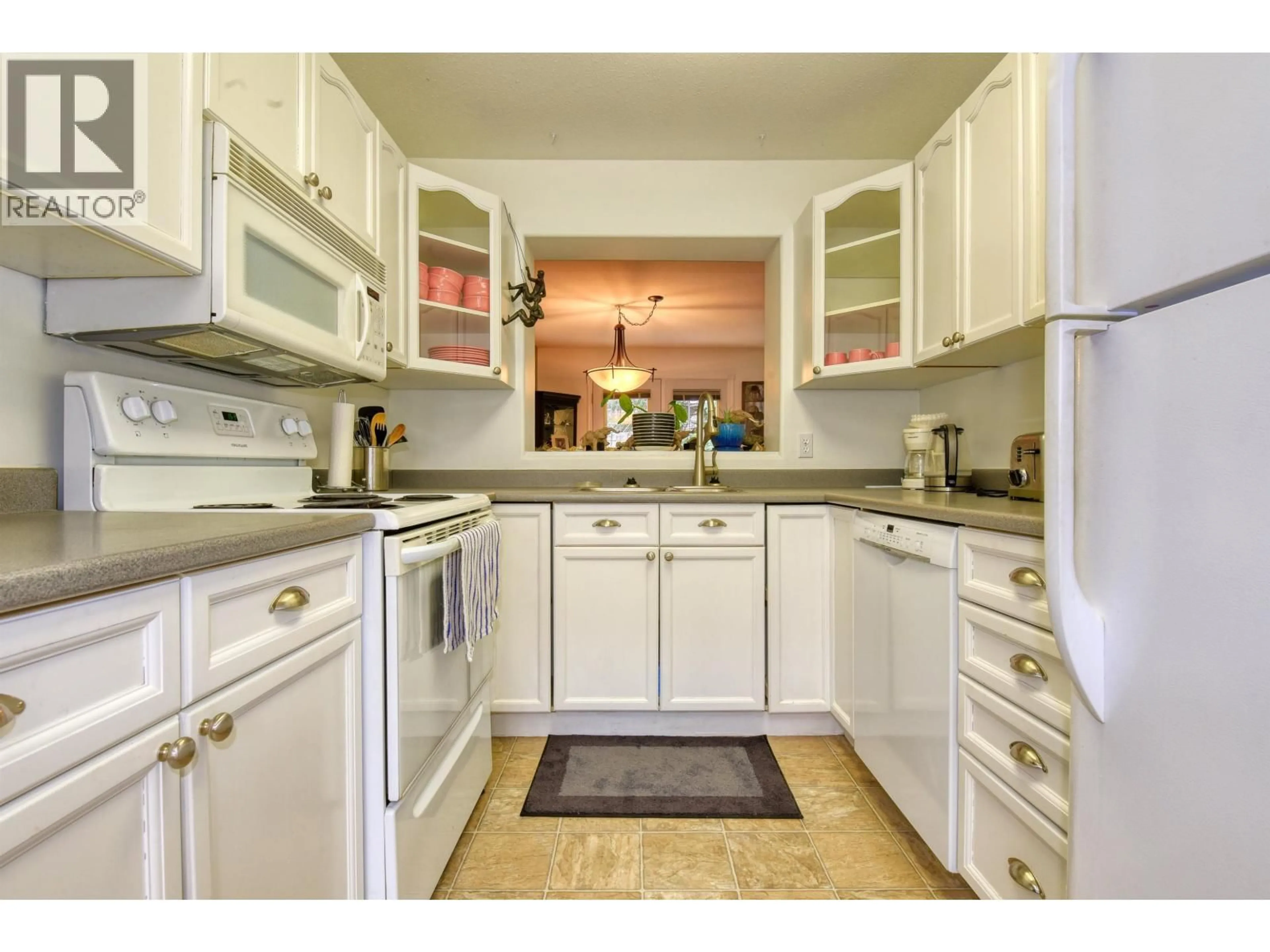 Unknown for 32 - 350 PEARKES DRIVE, Williams Lake British Columbia V2G4T2