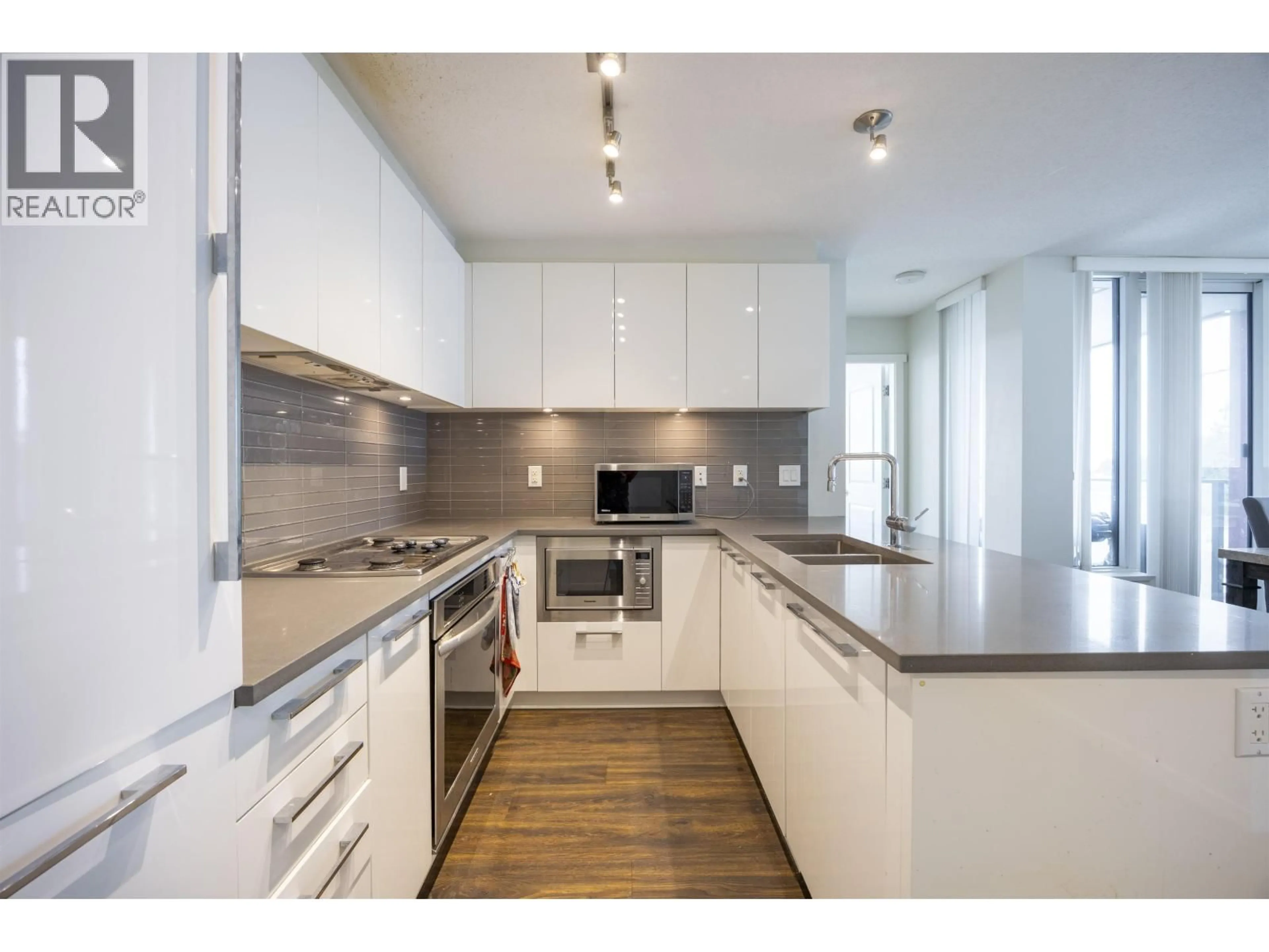 Unknown for 705 - 6658 DOW AVENUE, Burnaby British Columbia V5H0C7