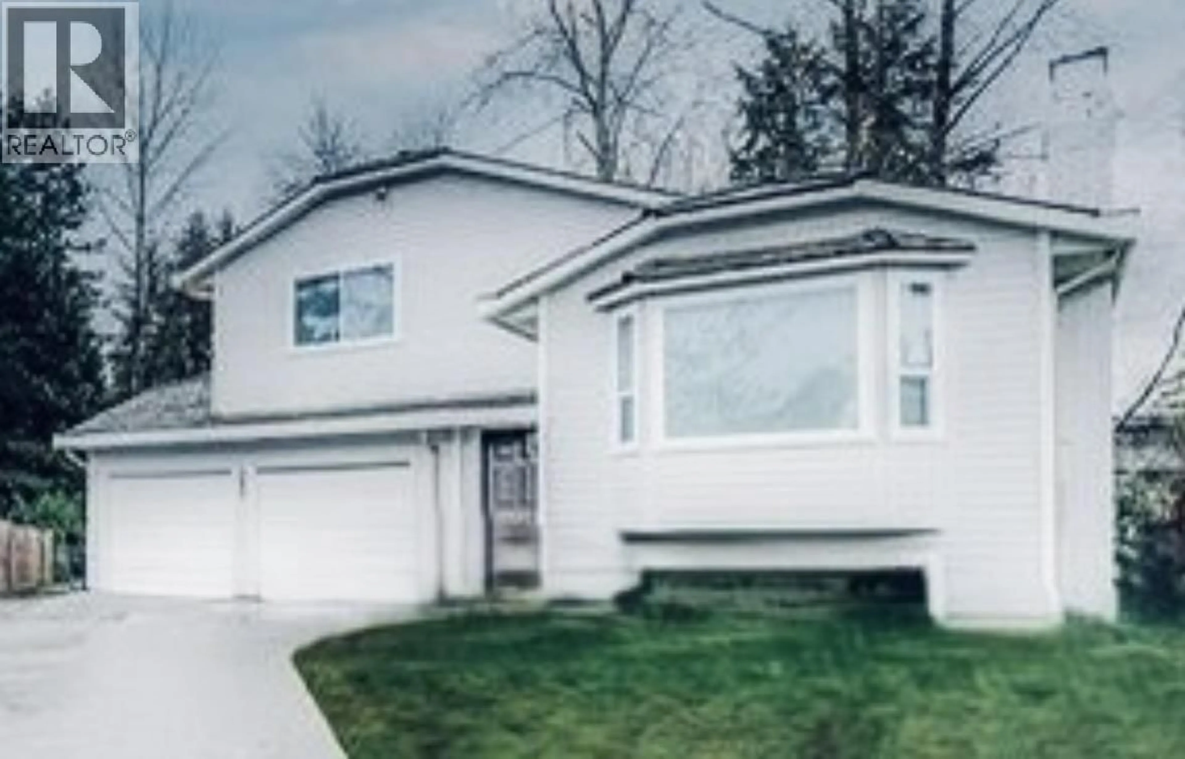 Home with vinyl exterior material, street for 3055 ROTHBURY PLACE, Burnaby British Columbia V5A4J5