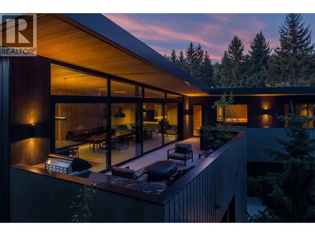 7501 AMBASSADOR CRESCENT, Whistler
