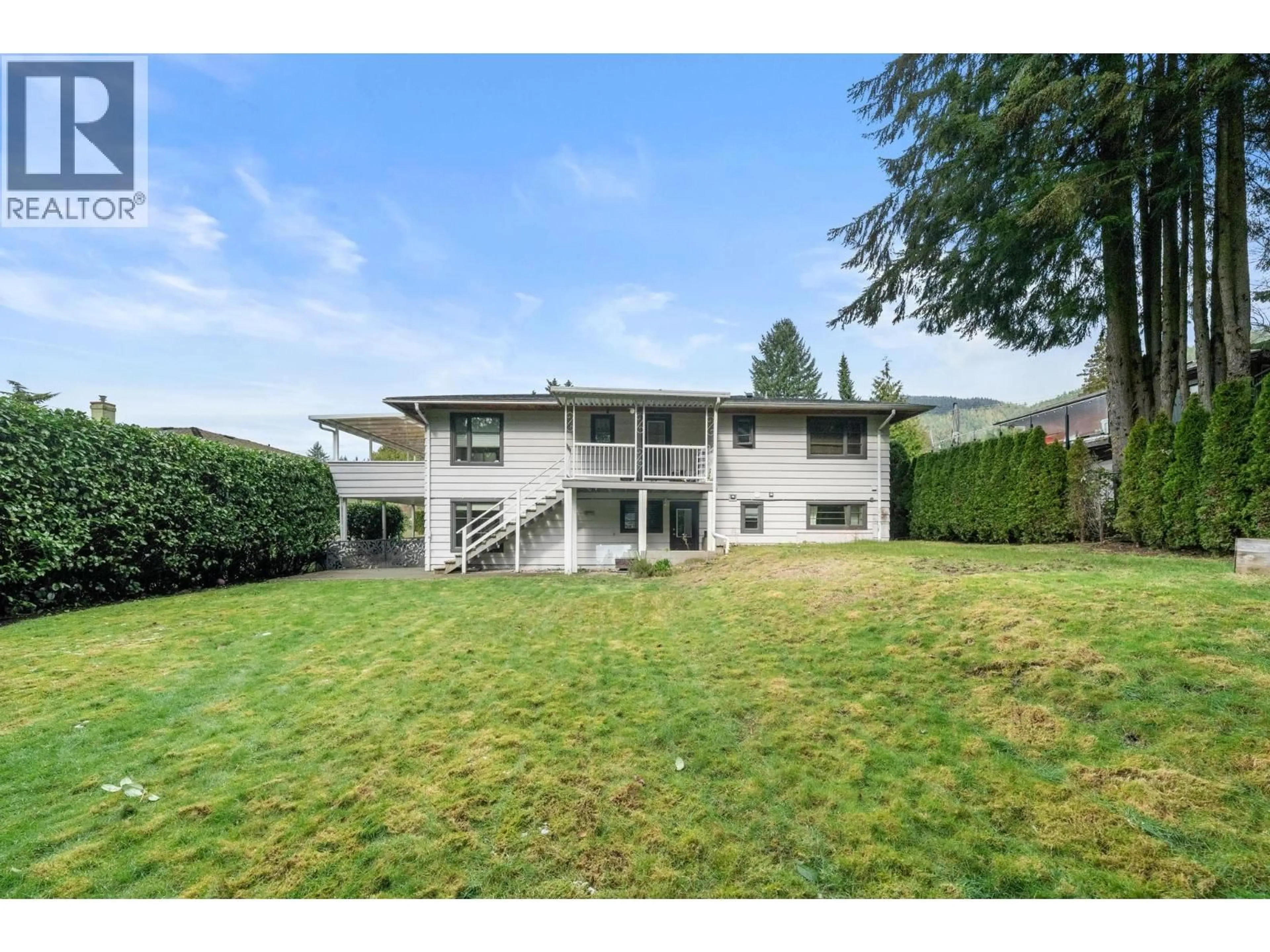 A pic from outside/outdoor area/front of a property/back of a property/a pic from drone, unknown for 3990 DELBROOK AVENUE, North Vancouver British Columbia V7N3Z8