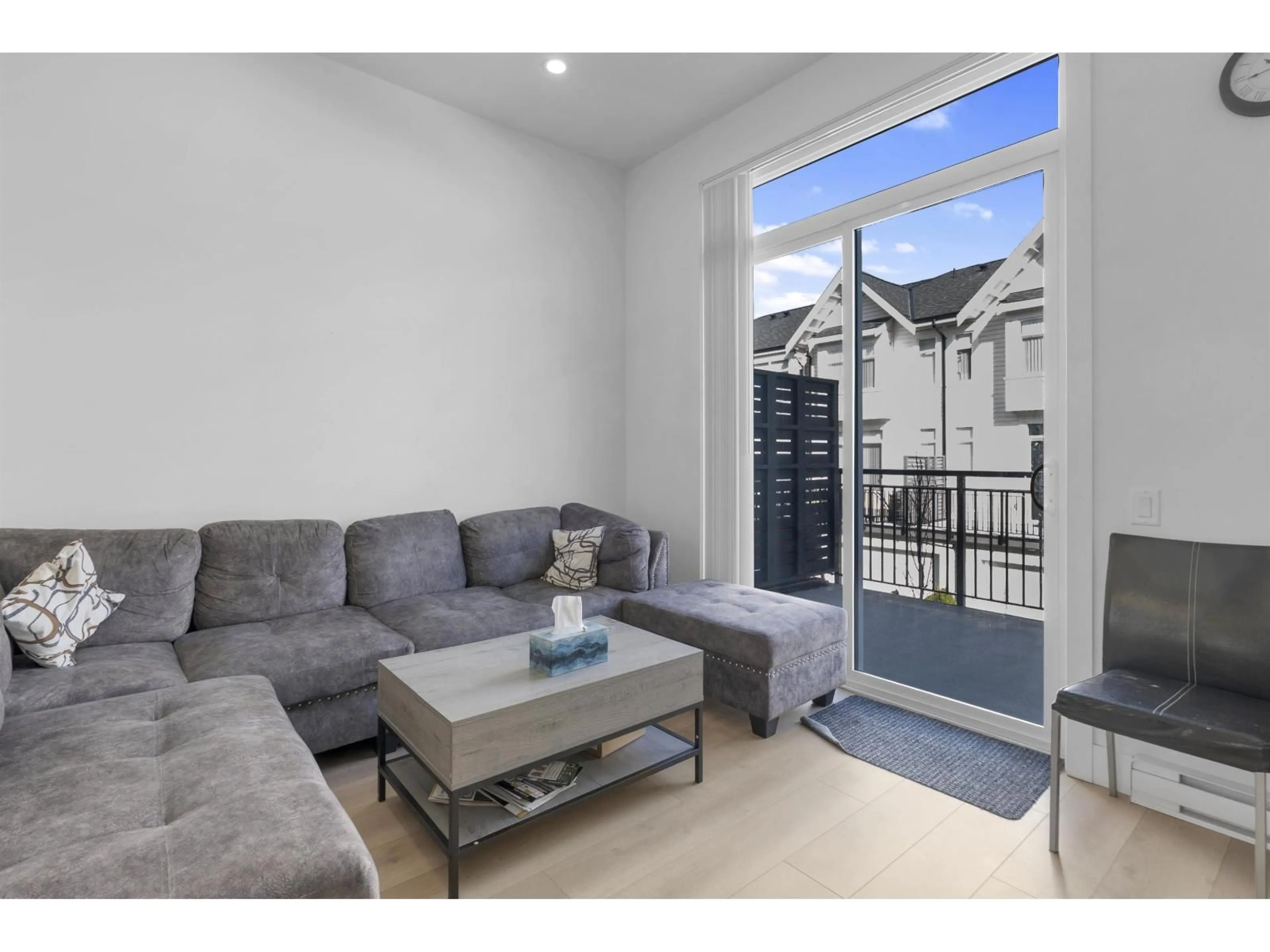 Unknown for 24 - 14151 58A AVENUE, Surrey British Columbia V3X0L1