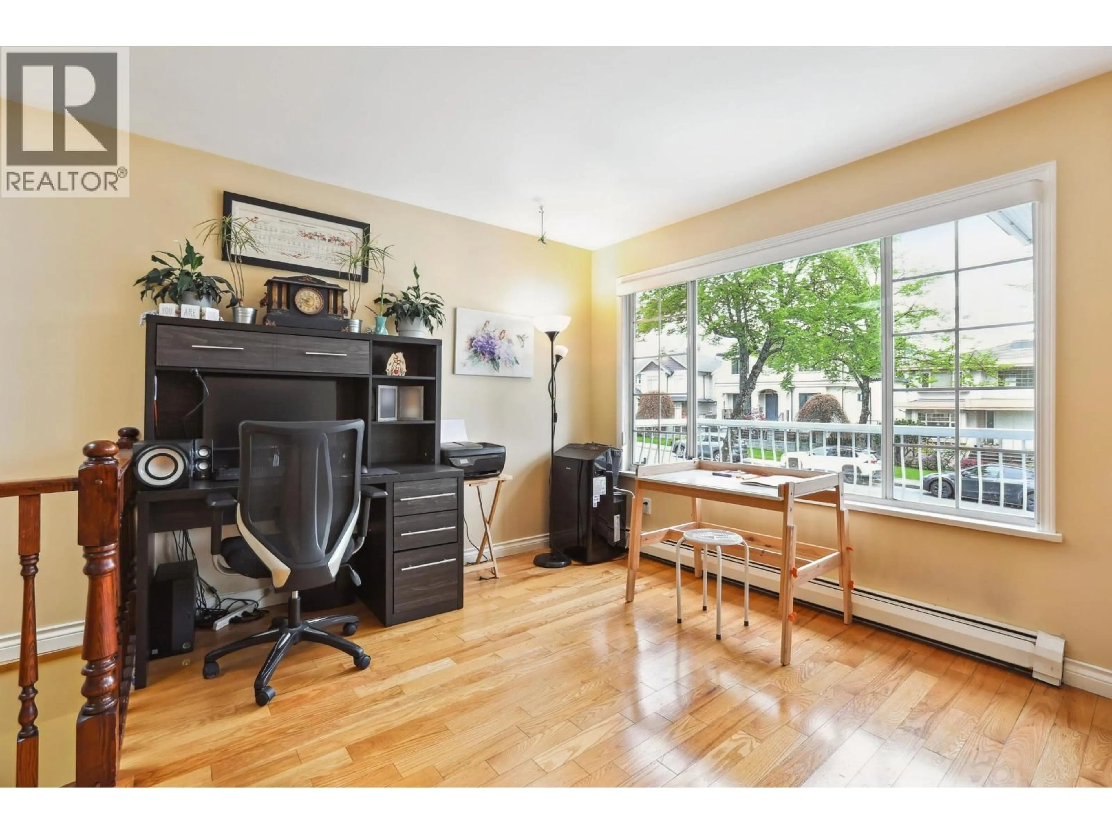 Living room with furniture, wood/laminate floor for 3778 NITHSDALE STREET, Burnaby British Columbia V5G1P3