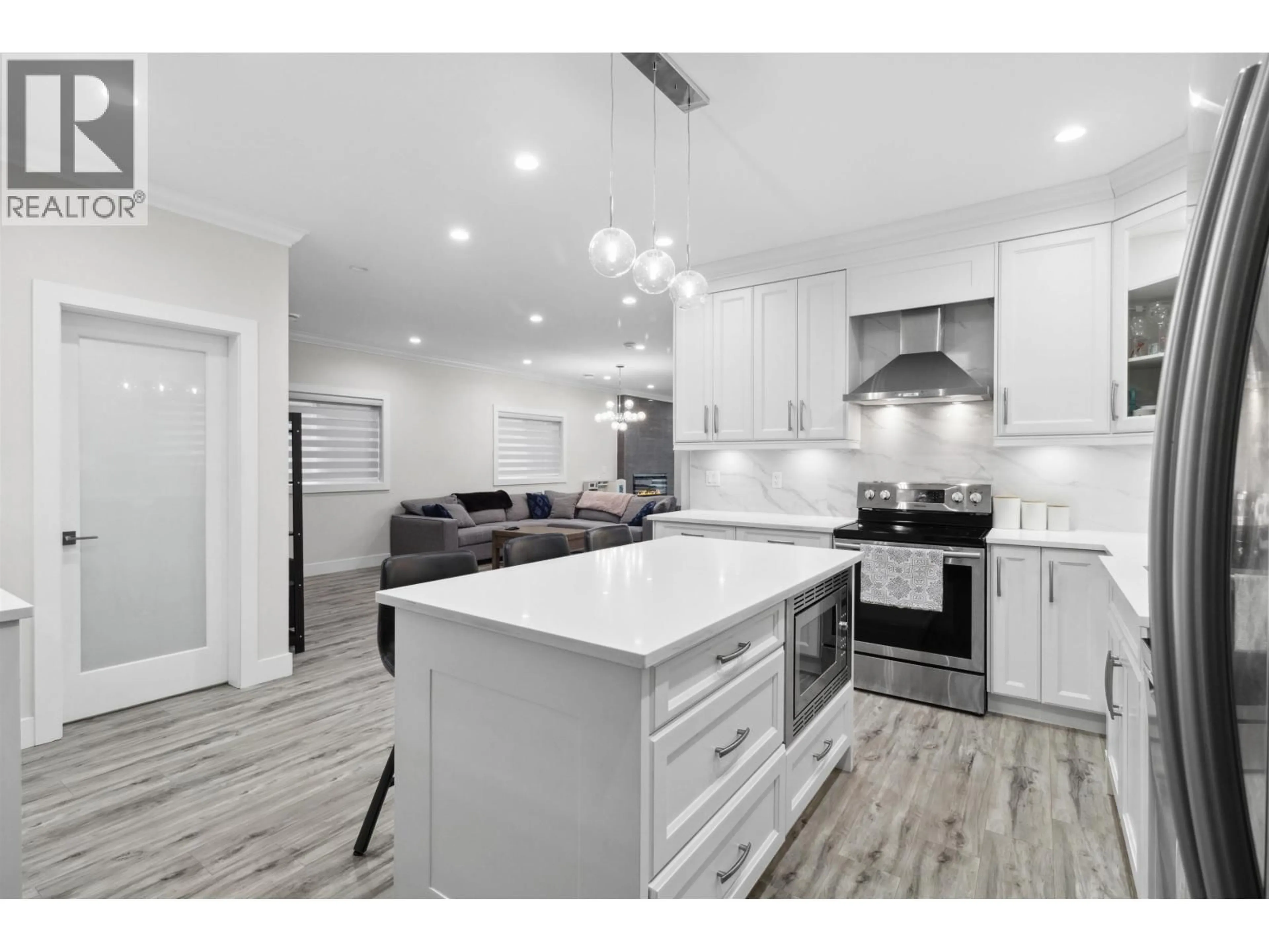 Open concept kitchen, unknown for 211 HAMPTON STREET, New Westminster British Columbia V3M0K2