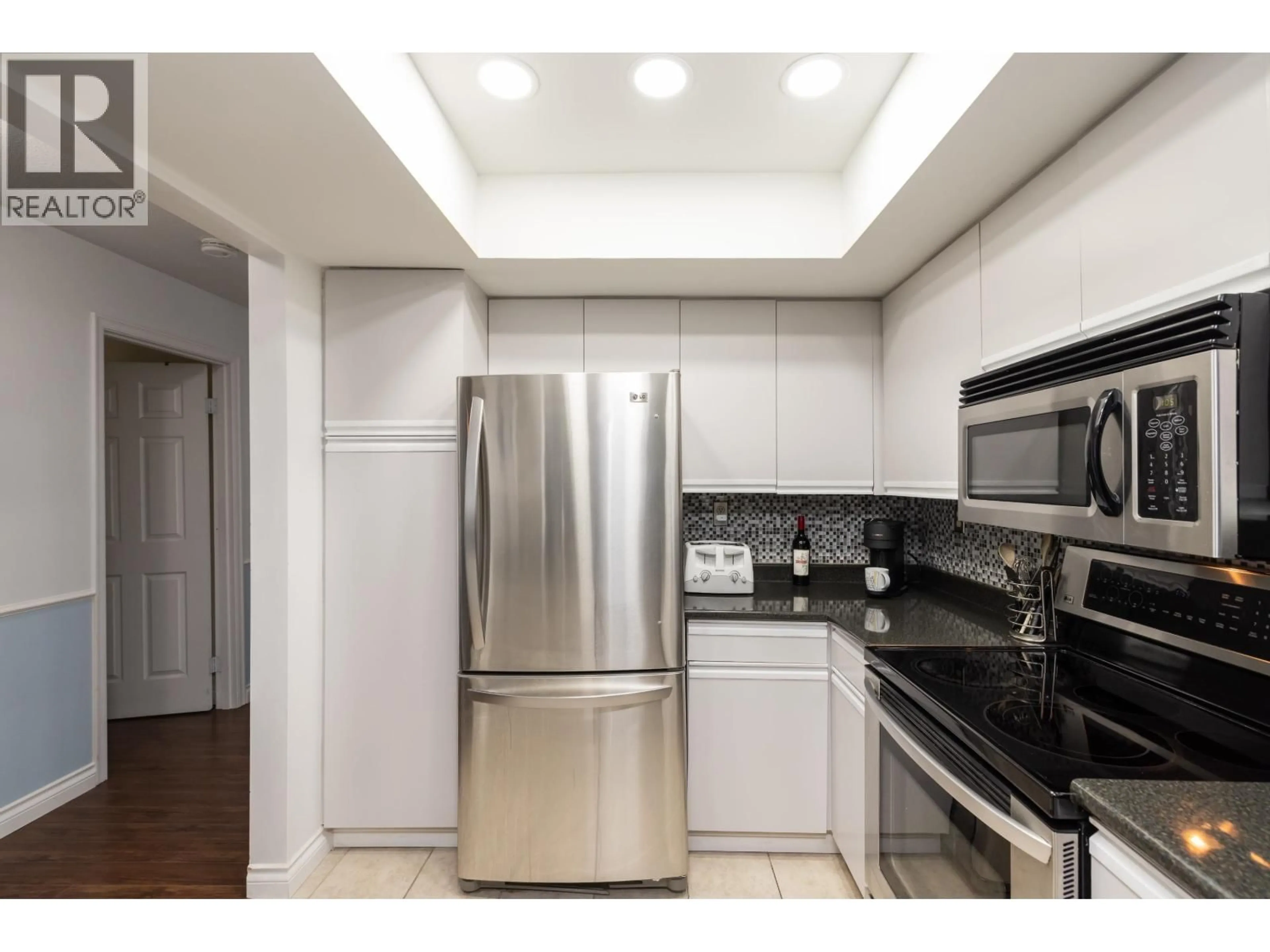 Standard kitchen, unknown for 146 - 1440 GARDEN PLACE, Delta British Columbia V4M3Z2