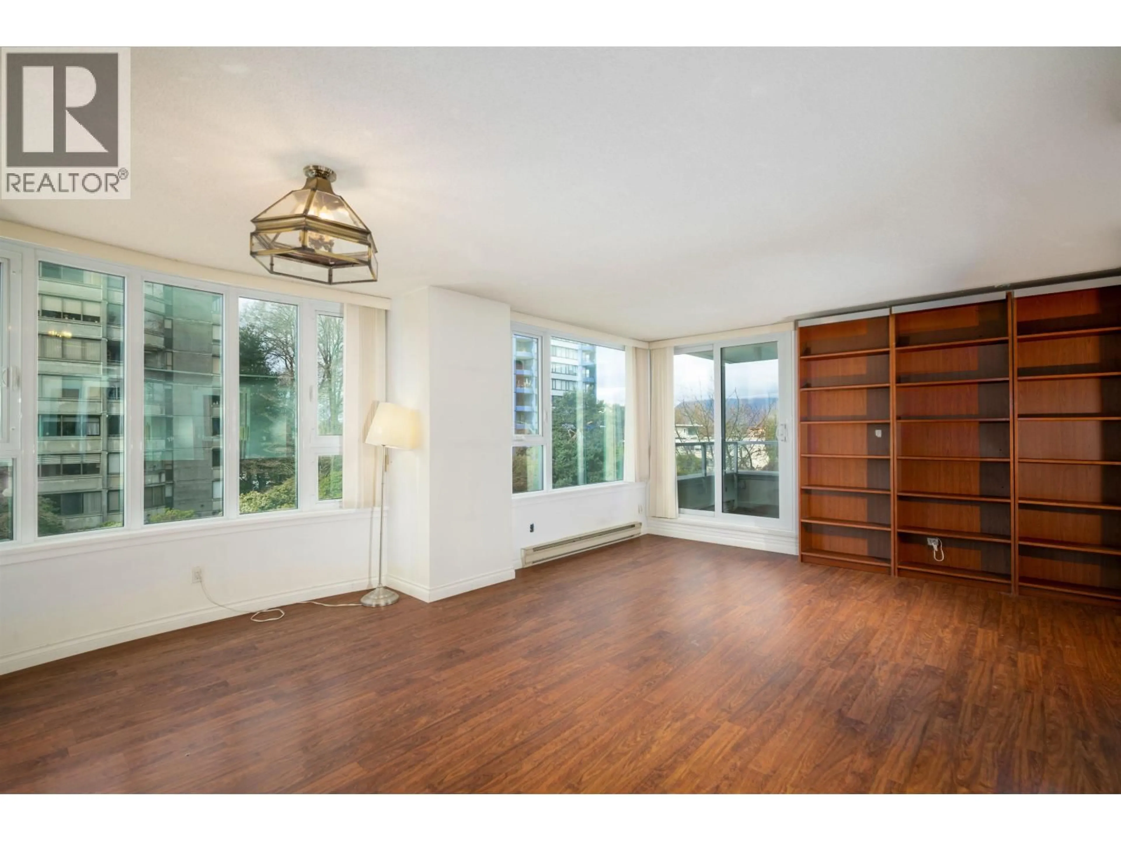 Unknown for 401 - 1566 13 AVENUE, Vancouver British Columbia V6J2G4