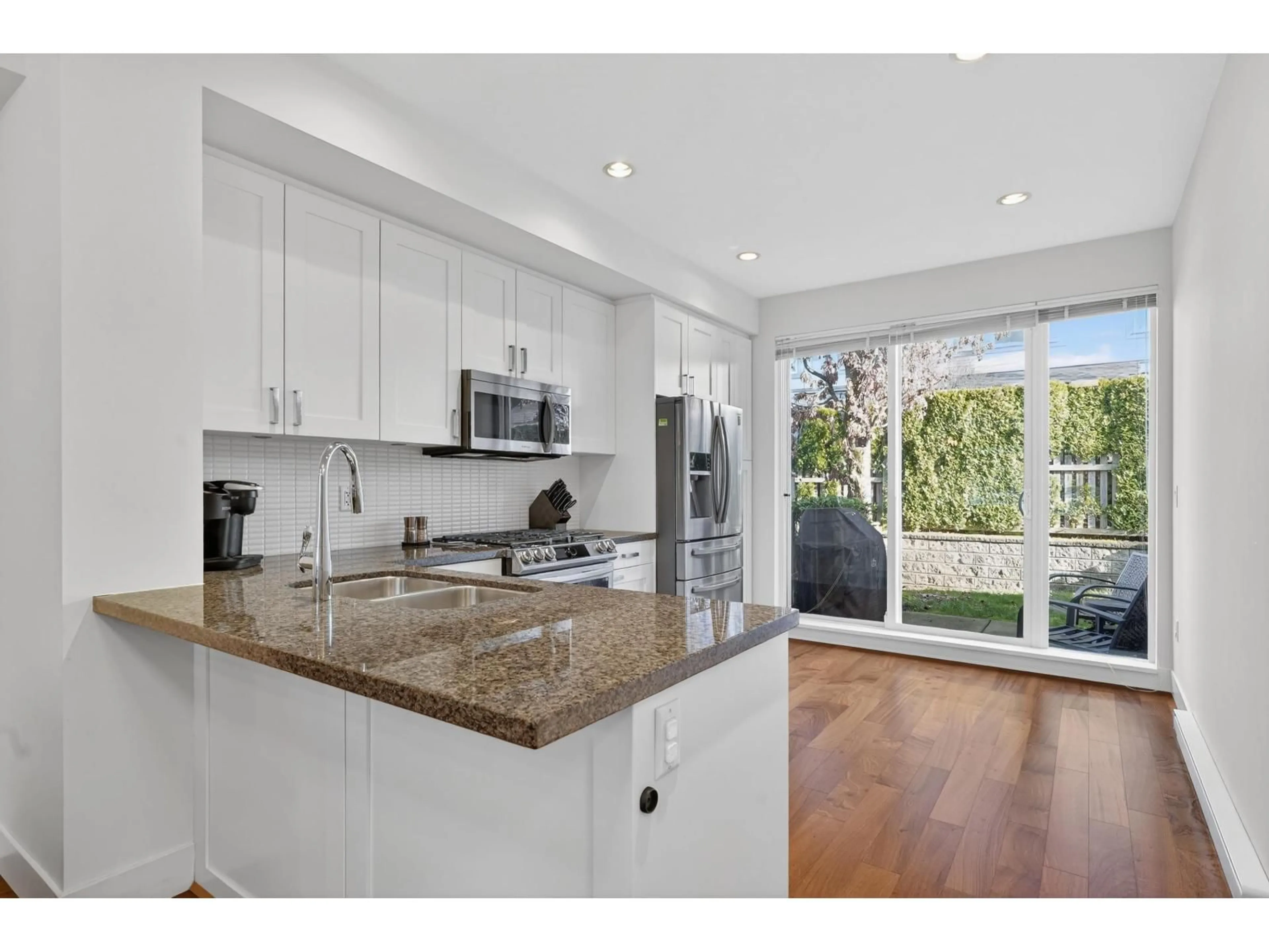 Open concept kitchen, unknown for 108 - 2501 161A STREET, Surrey British Columbia V3Z7Y6