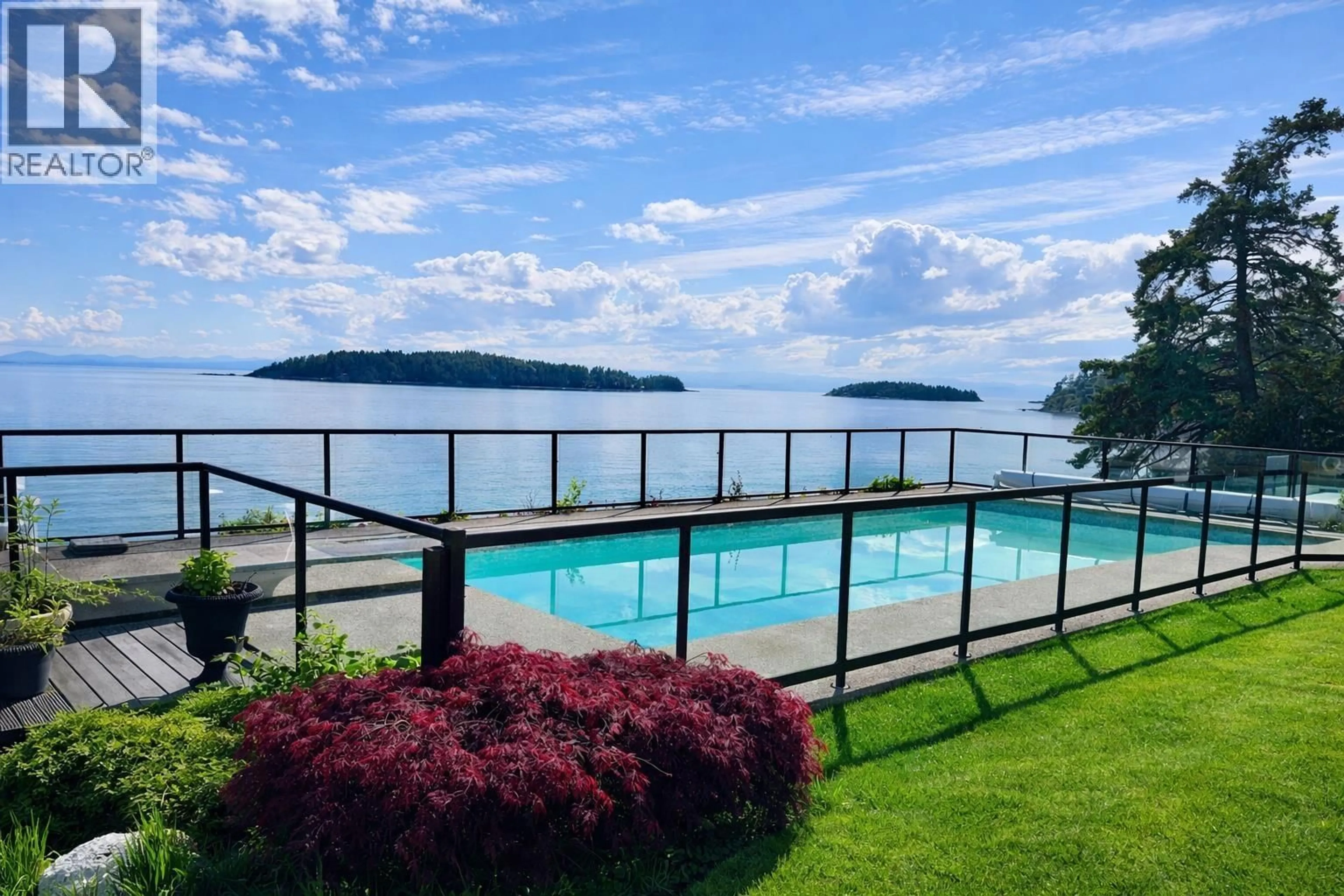 Pool for 5951 SUNSHINE COAST HIGHWAY, Sechelt British Columbia V0N3A7