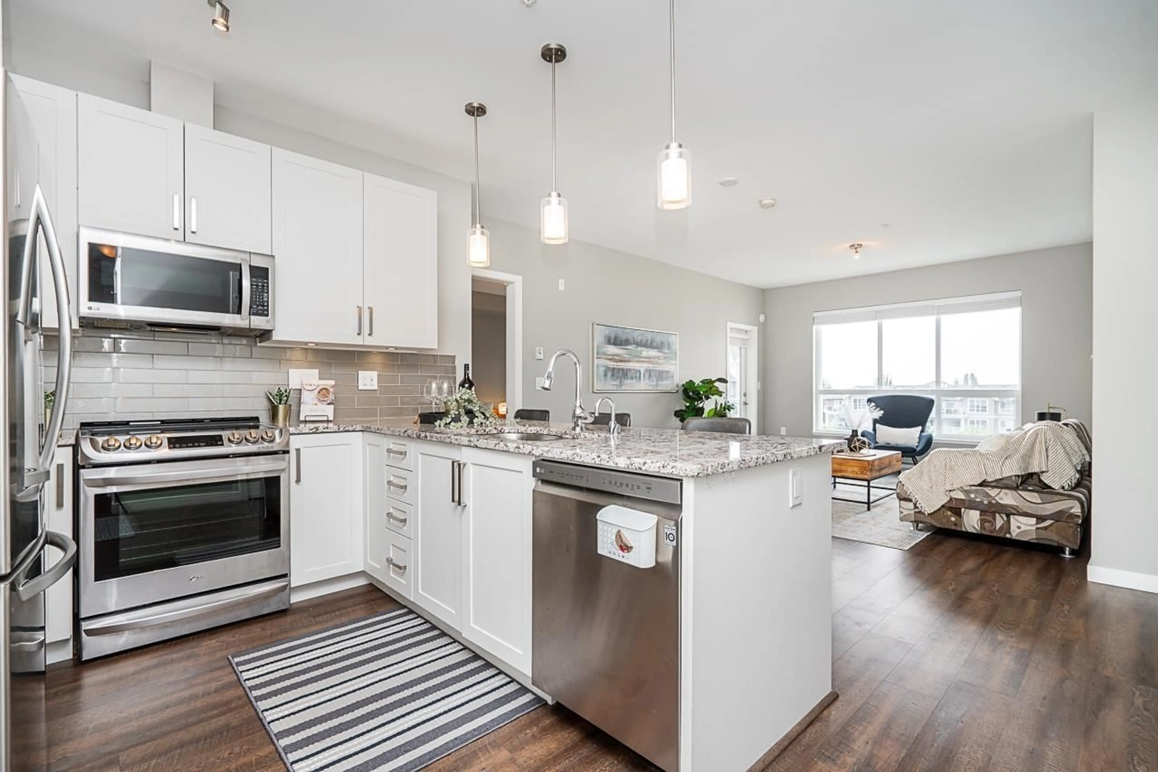 Open concept kitchen, unknown for 301 - 6490 194 STREET, Surrey British Columbia V4N6J9