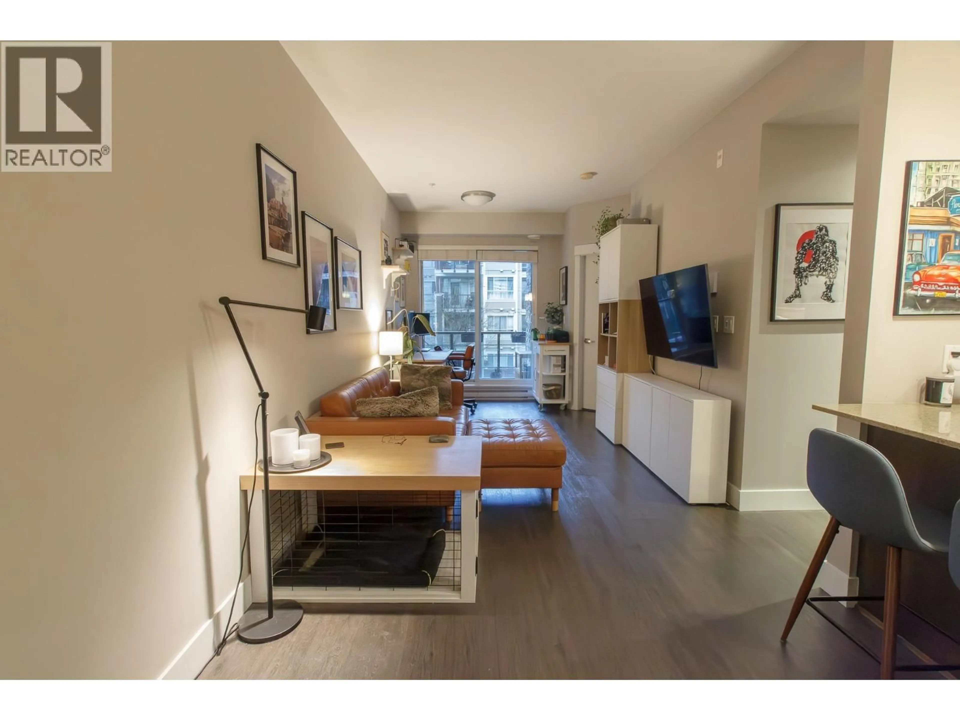 Living room with furniture, unknown for 202 - 2495 WILSON AVENUE, Port Coquitlam British Columbia V3C0E4