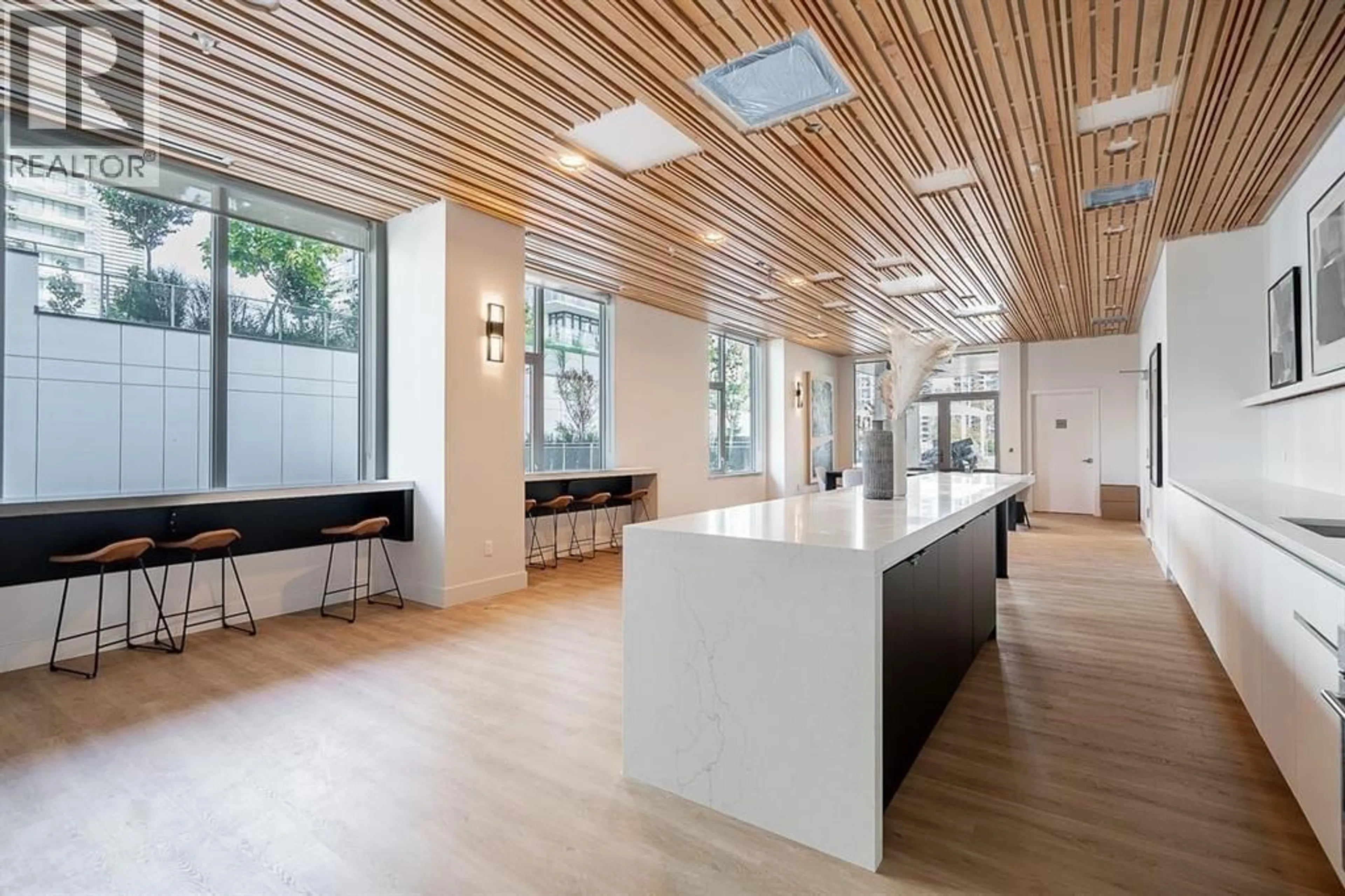 Indoor foyer for 901 - 4433 ALASKA STREET, Burnaby British Columbia V5C5T3