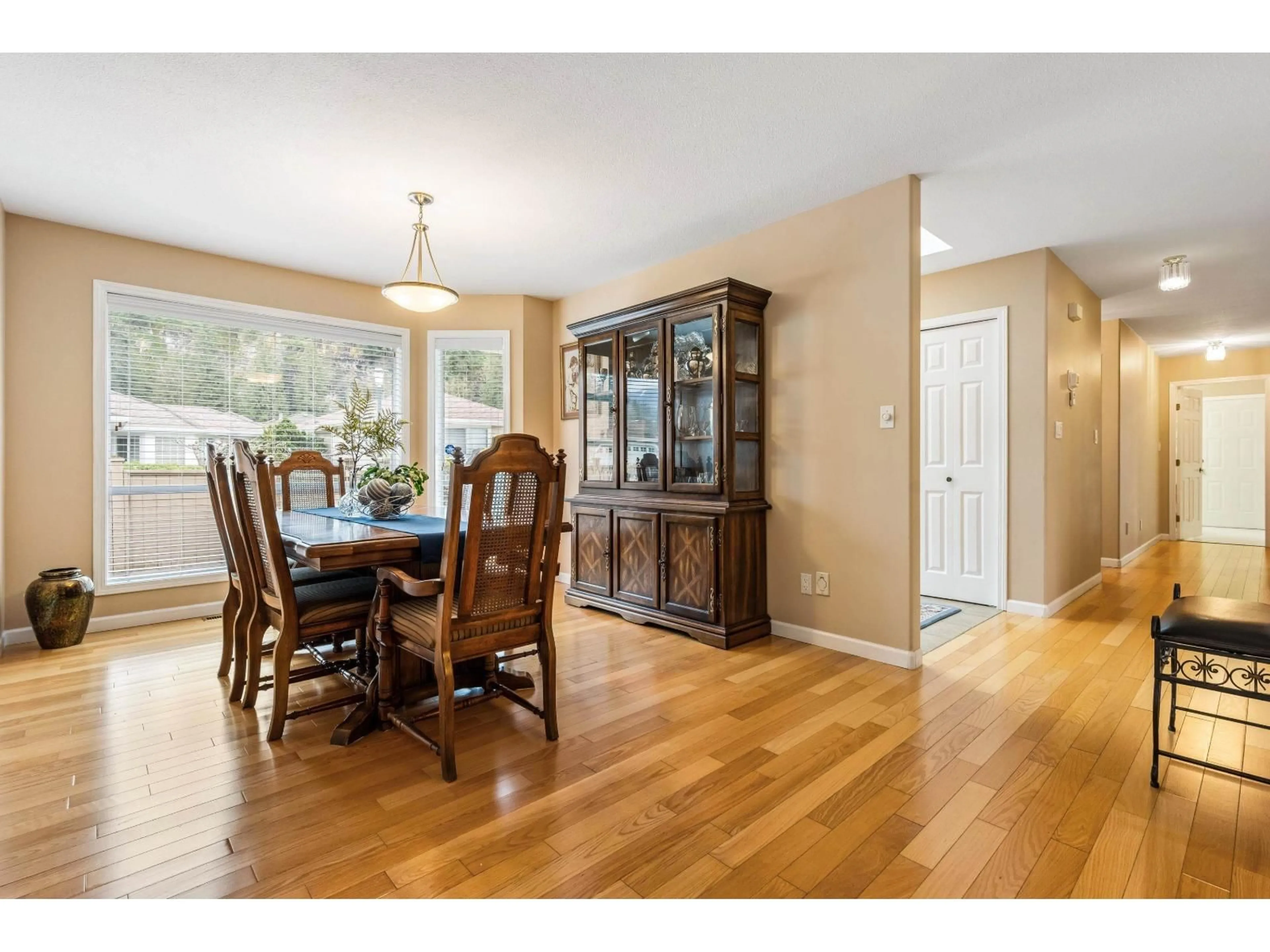Dining room, wood/laminate floor for 124 - 6001 PROMONTORY ROAD, Chilliwack British Columbia V2R3E3