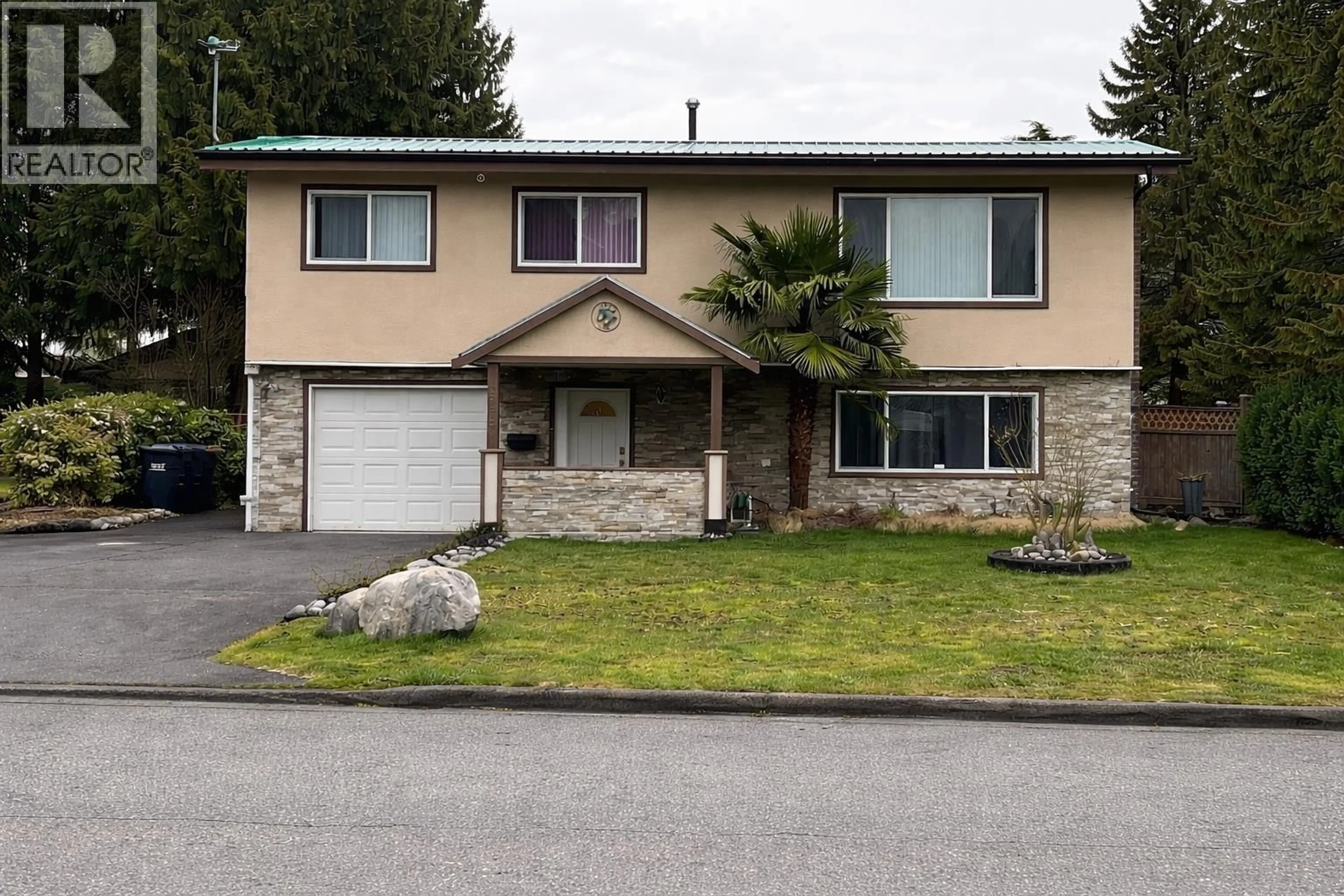 Home with vinyl exterior material, street for 3436 WELLINGTON STREET, Port Coquitlam British Columbia V3B3Y2