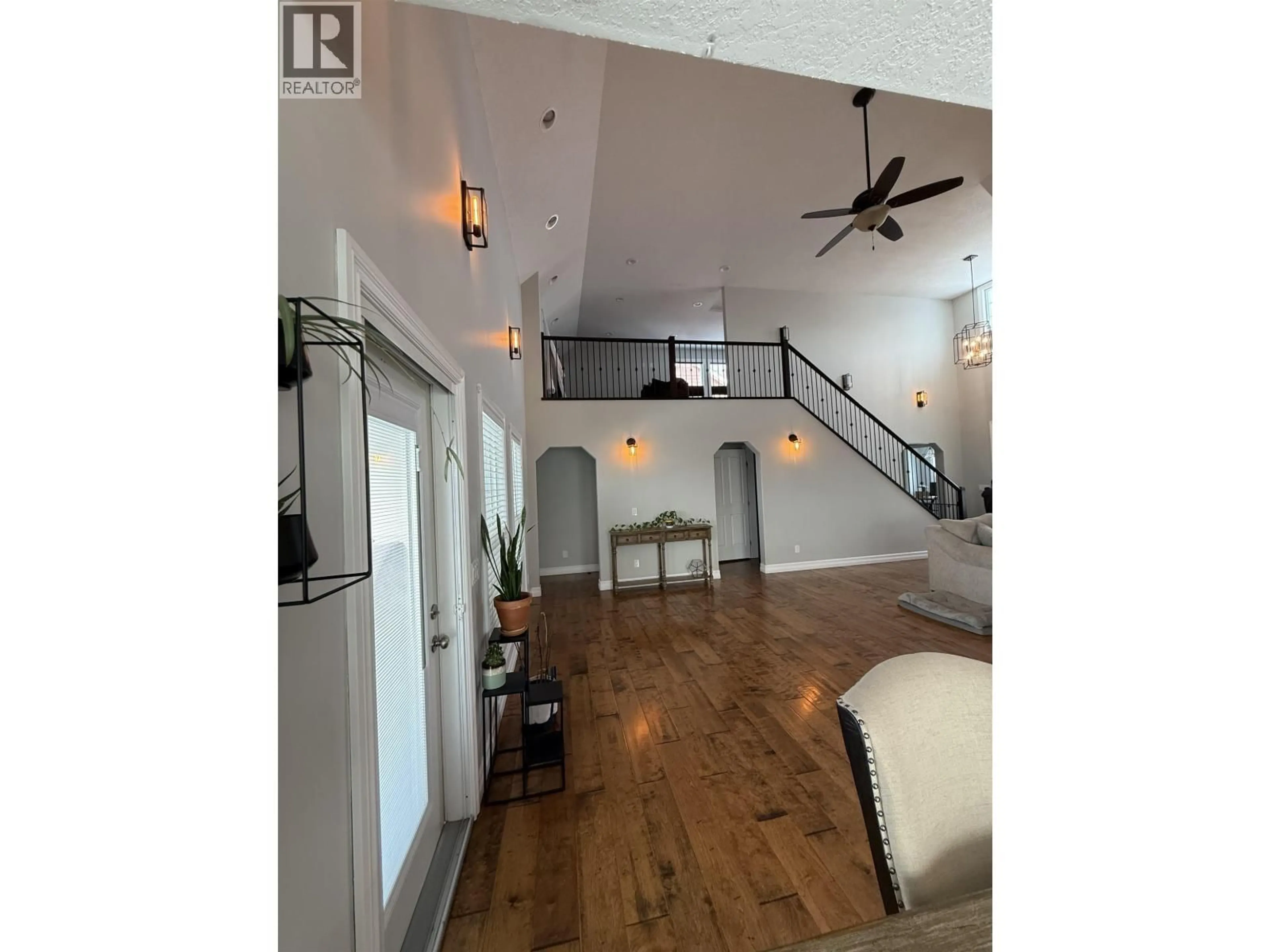 Indoor entryway for 10512 108 STREET, Fort St. John British Columbia V1J0J3