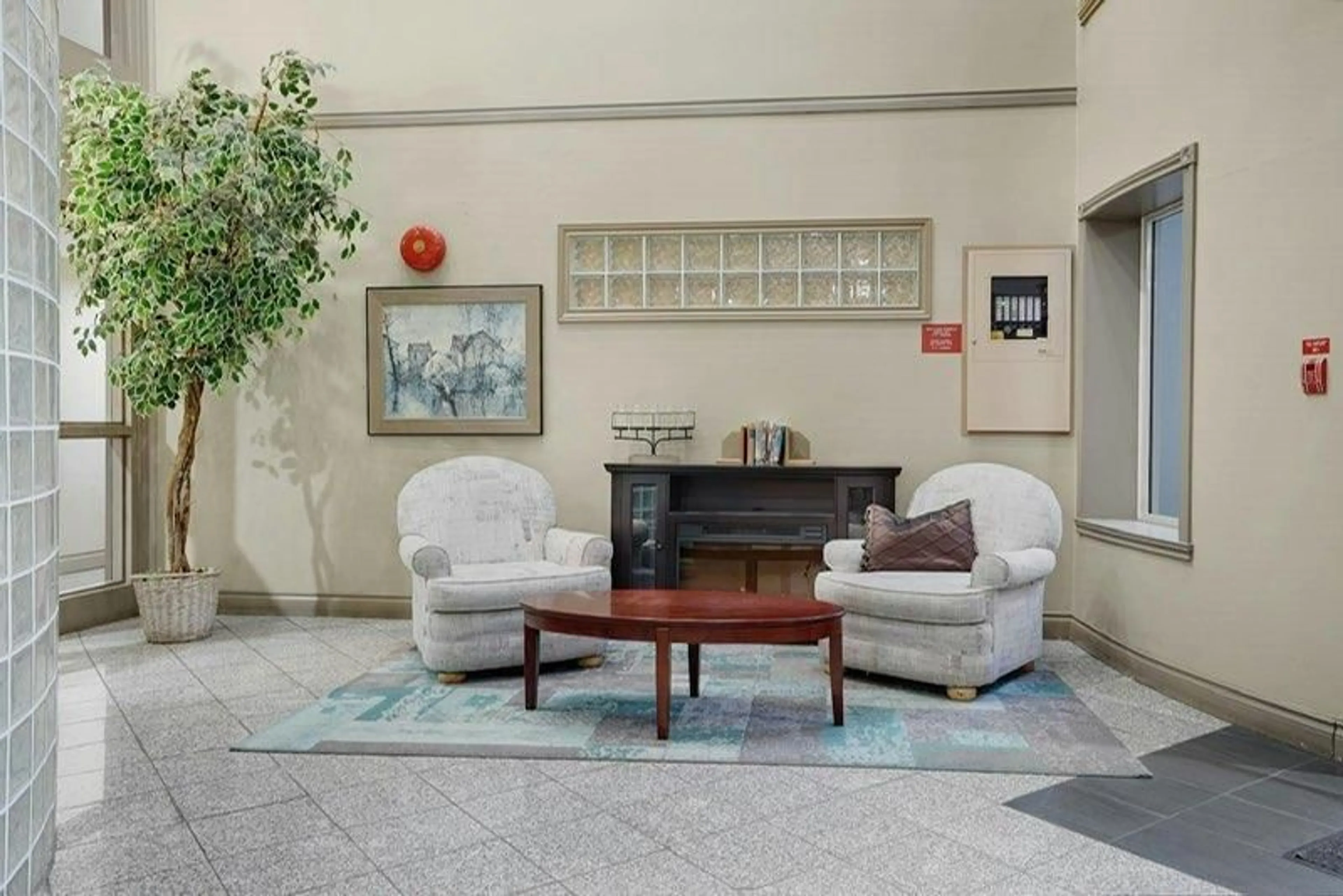 Lobby for 404 - 2585 WARE STREET, Abbotsford British Columbia V2S3E2