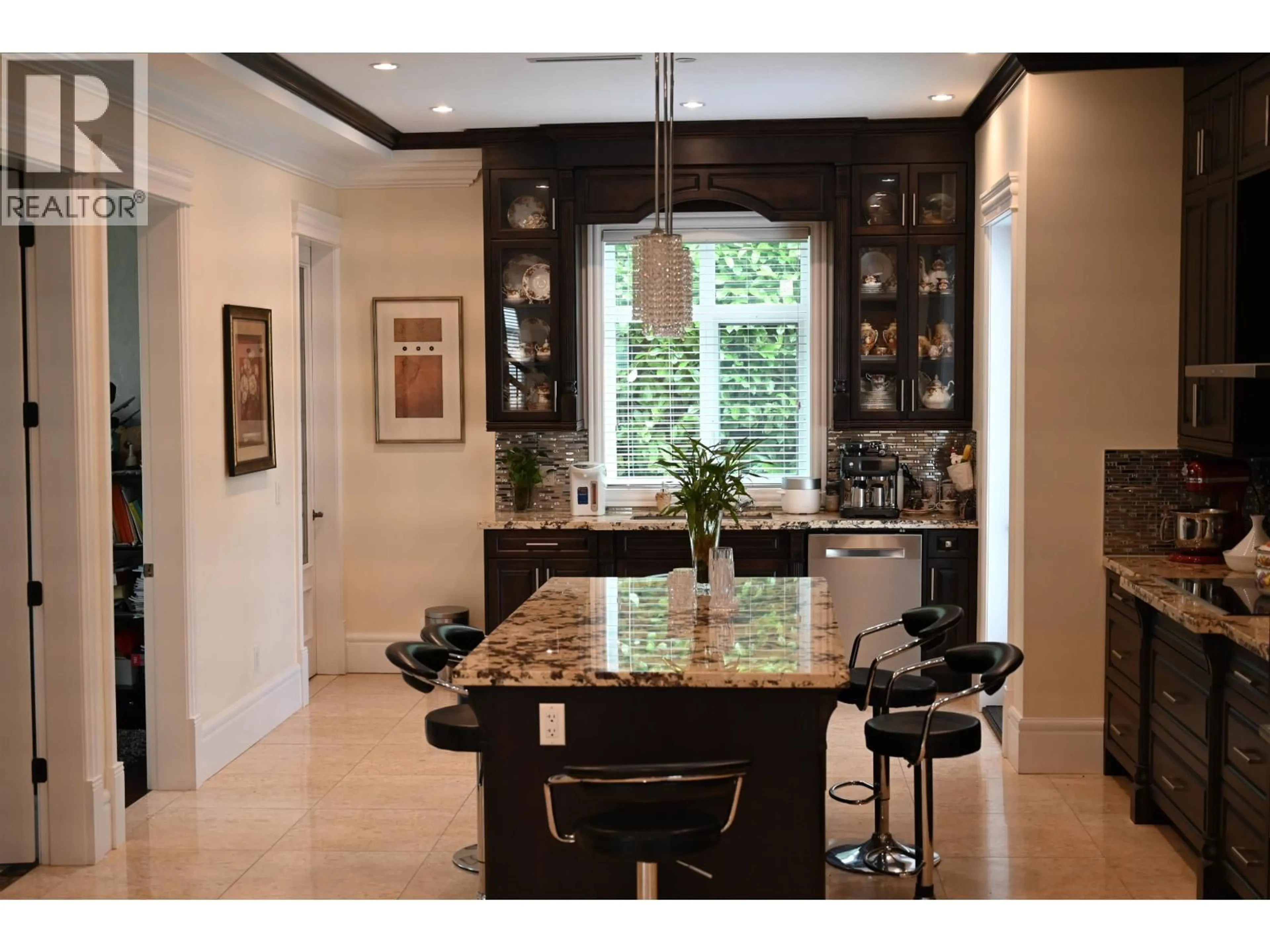 Open concept kitchen, ceramic/tile floor for 1985 52ND AVENUE, Vancouver British Columbia V6P1J6